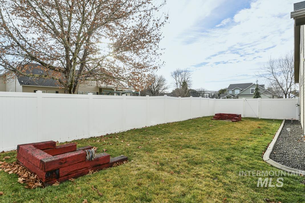 4598 E Thomas Mill Dr