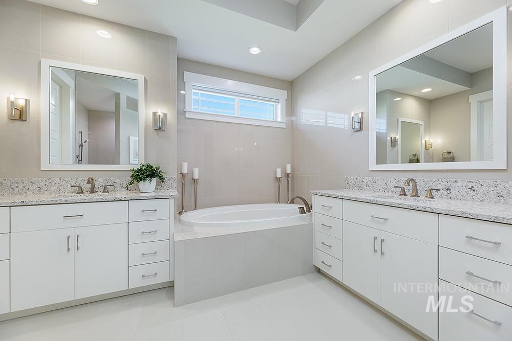 11869 N Barn Owl Way