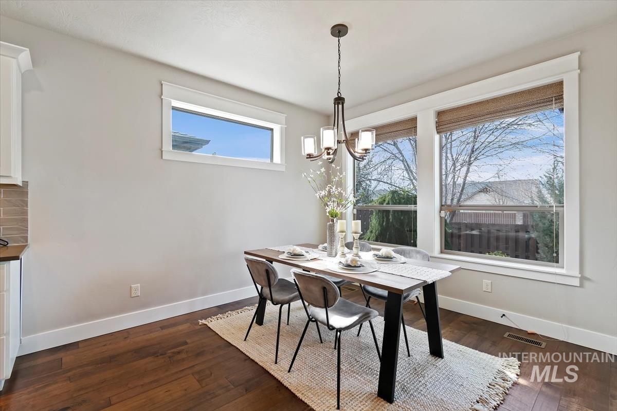 3365 S Island Fox Avenue