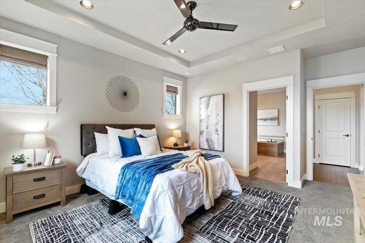 3365 S Island Fox Avenue