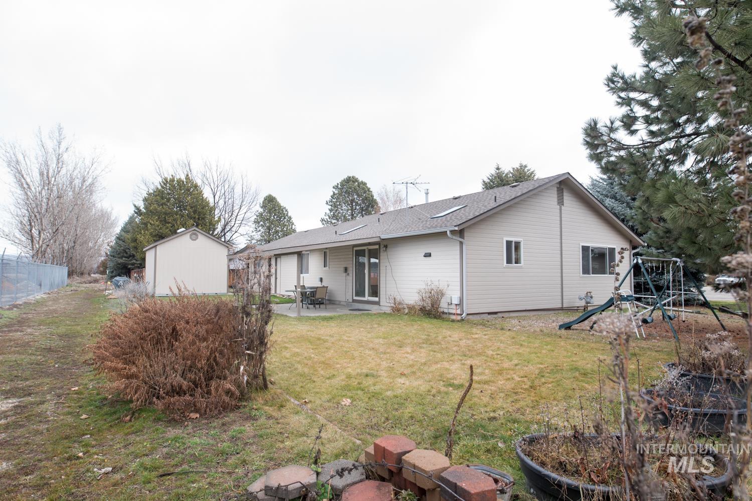 1420 Loraine Circle