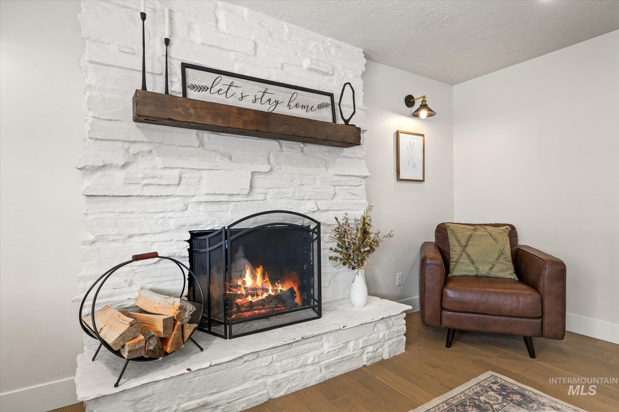 600 S Queens Guard Way