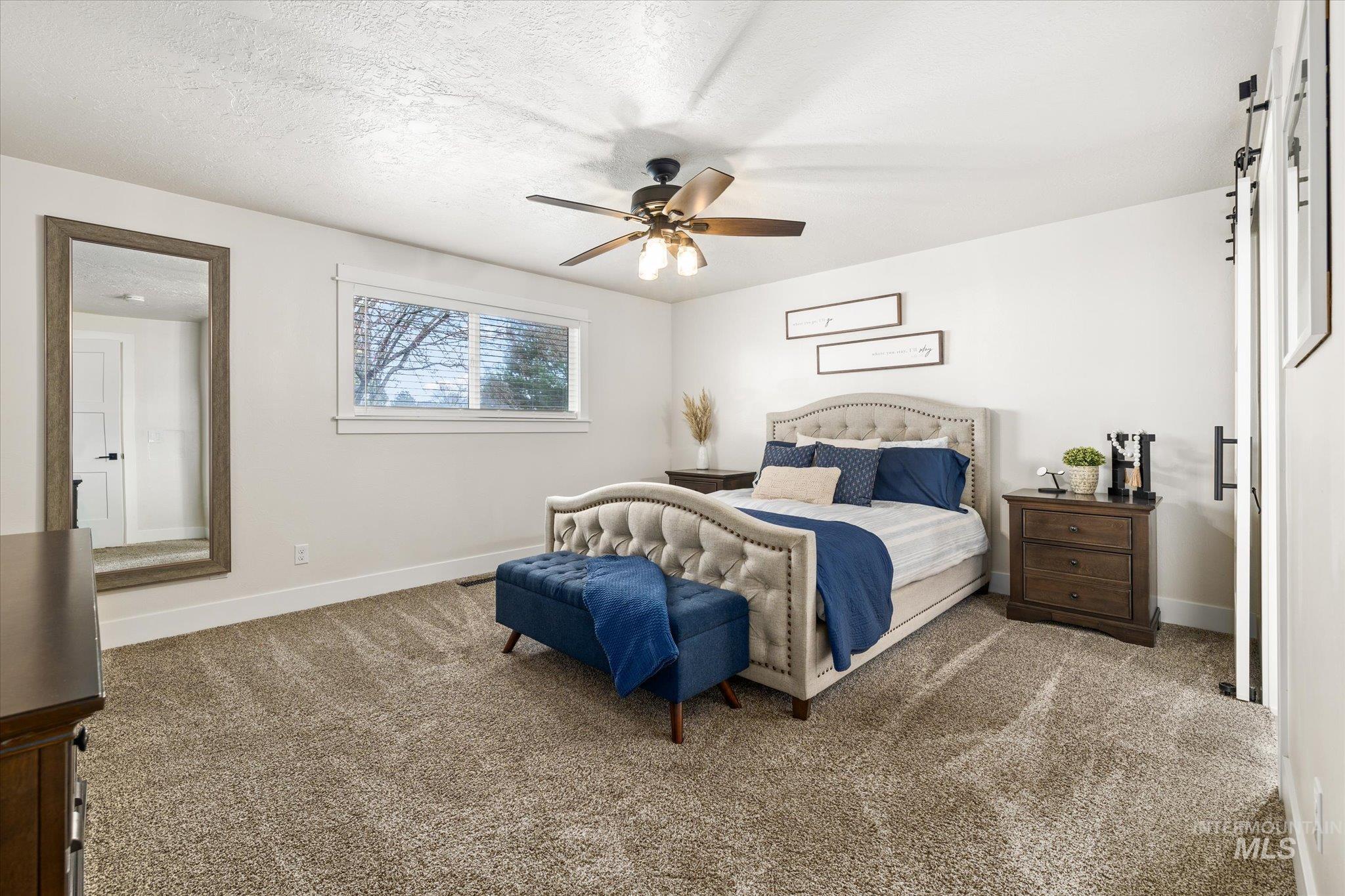 600 S Queens Guard Way