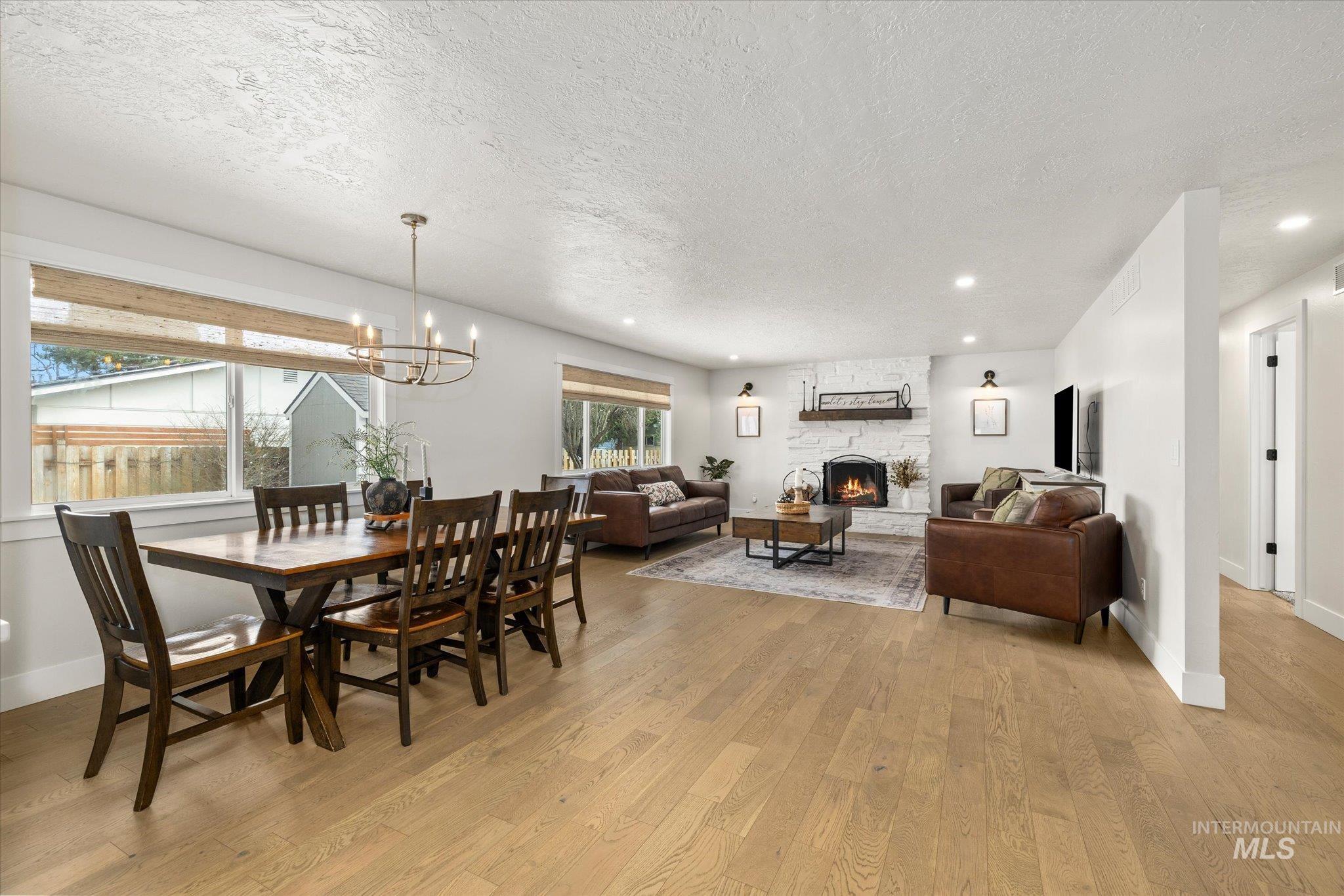 600 S Queens Guard Way