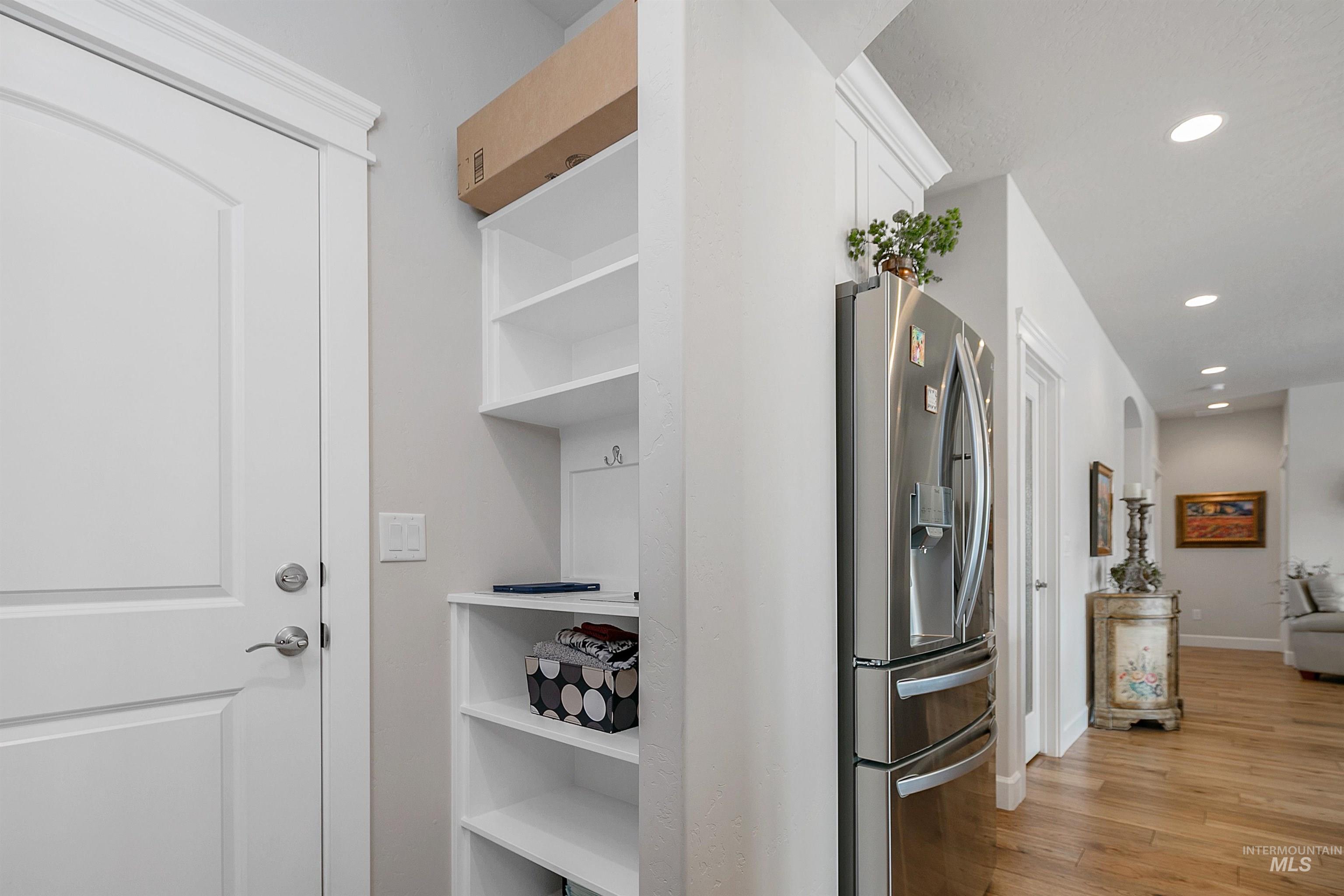 10061 W Golden Rain Street