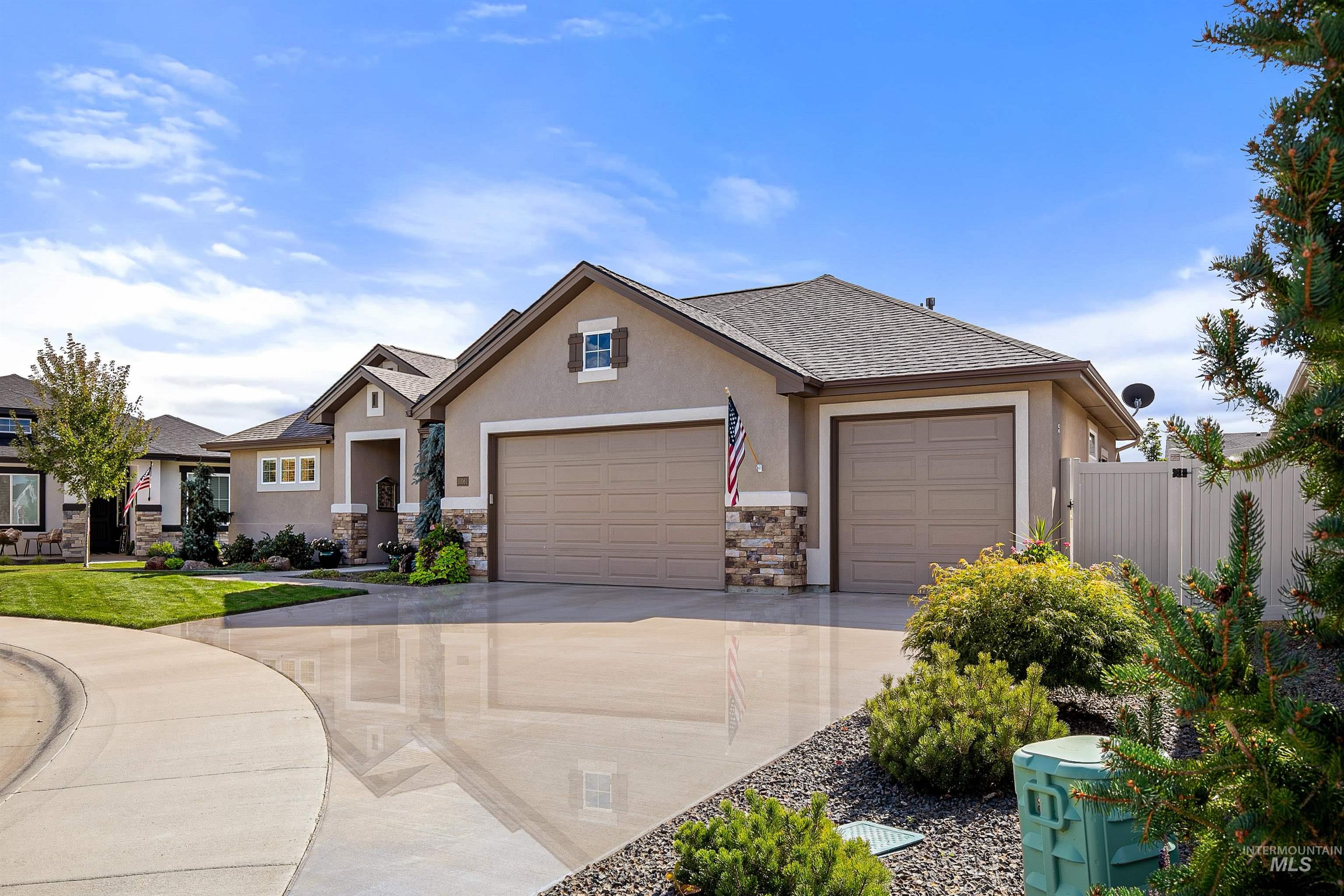 10061 W Golden Rain Street