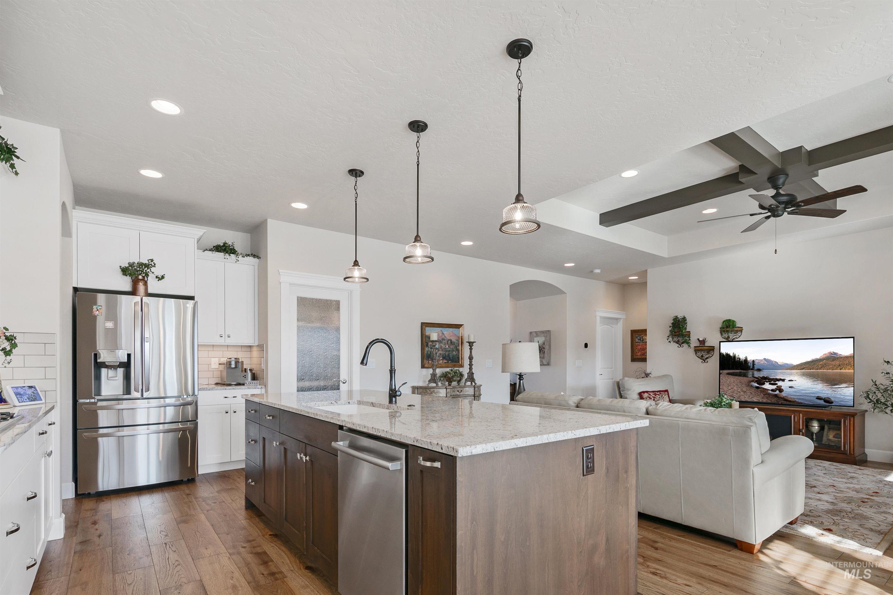 10061 W Golden Rain Street