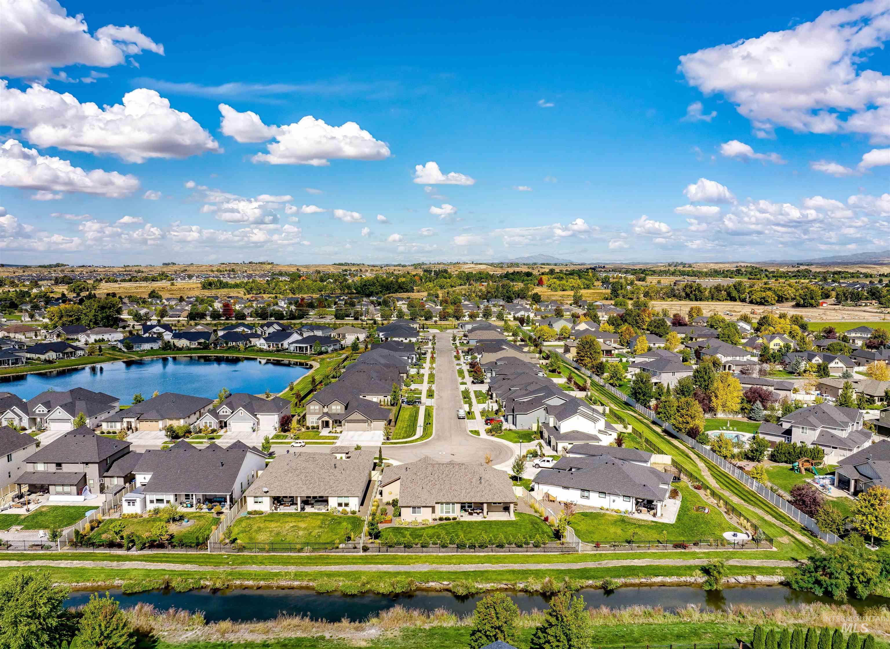 10061 W Golden Rain Street