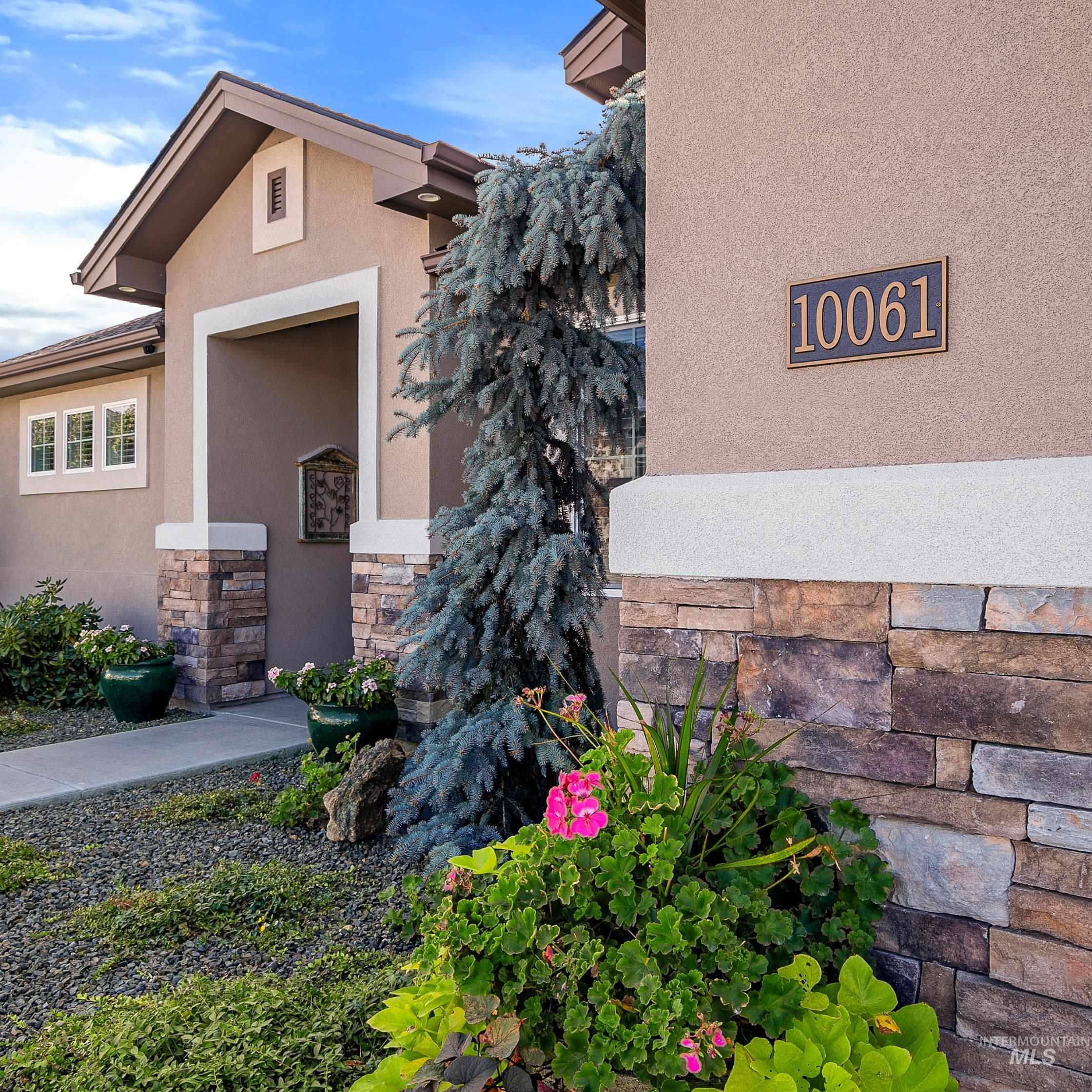 10061 W Golden Rain Street