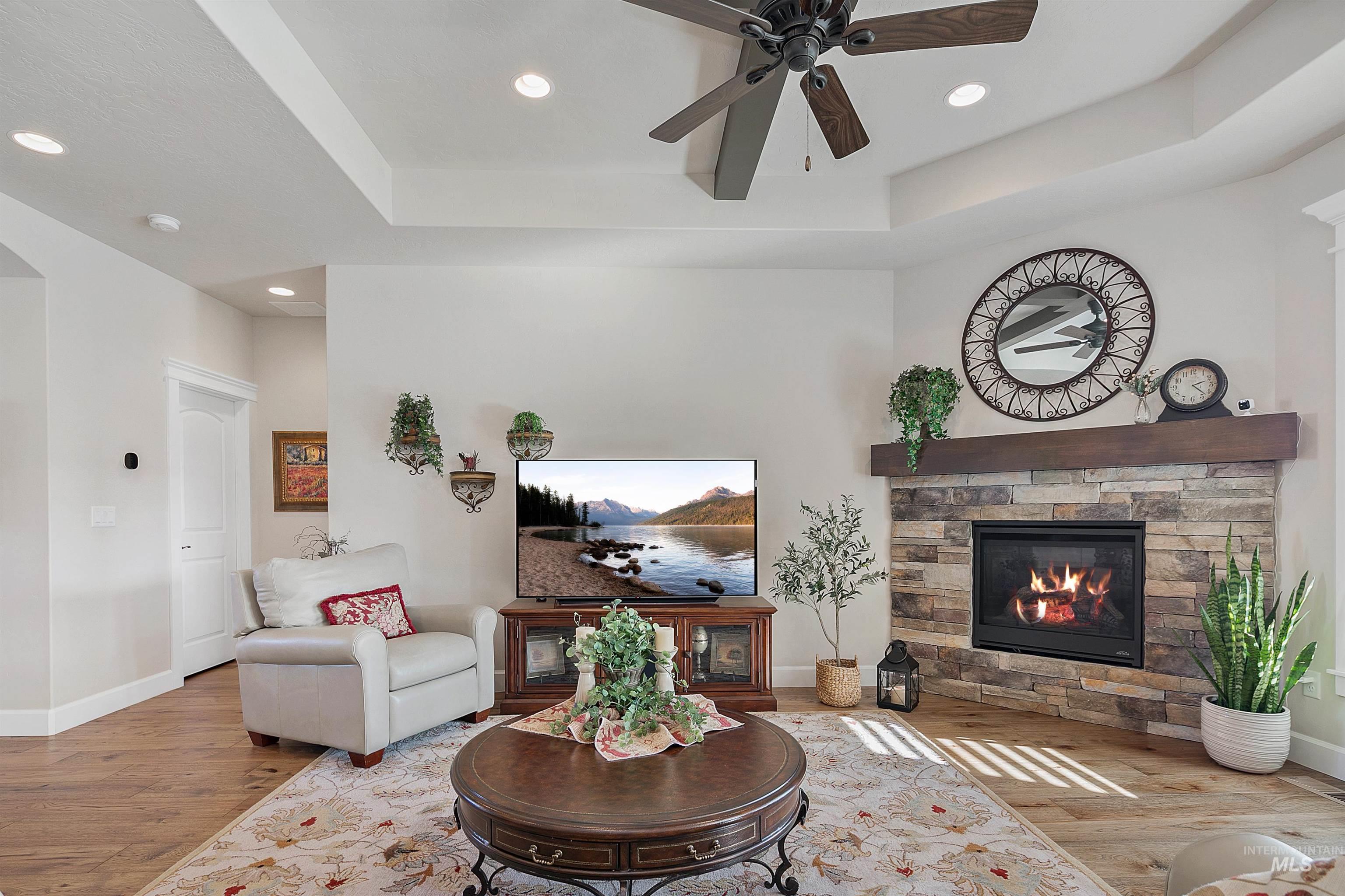 10061 W Golden Rain Street