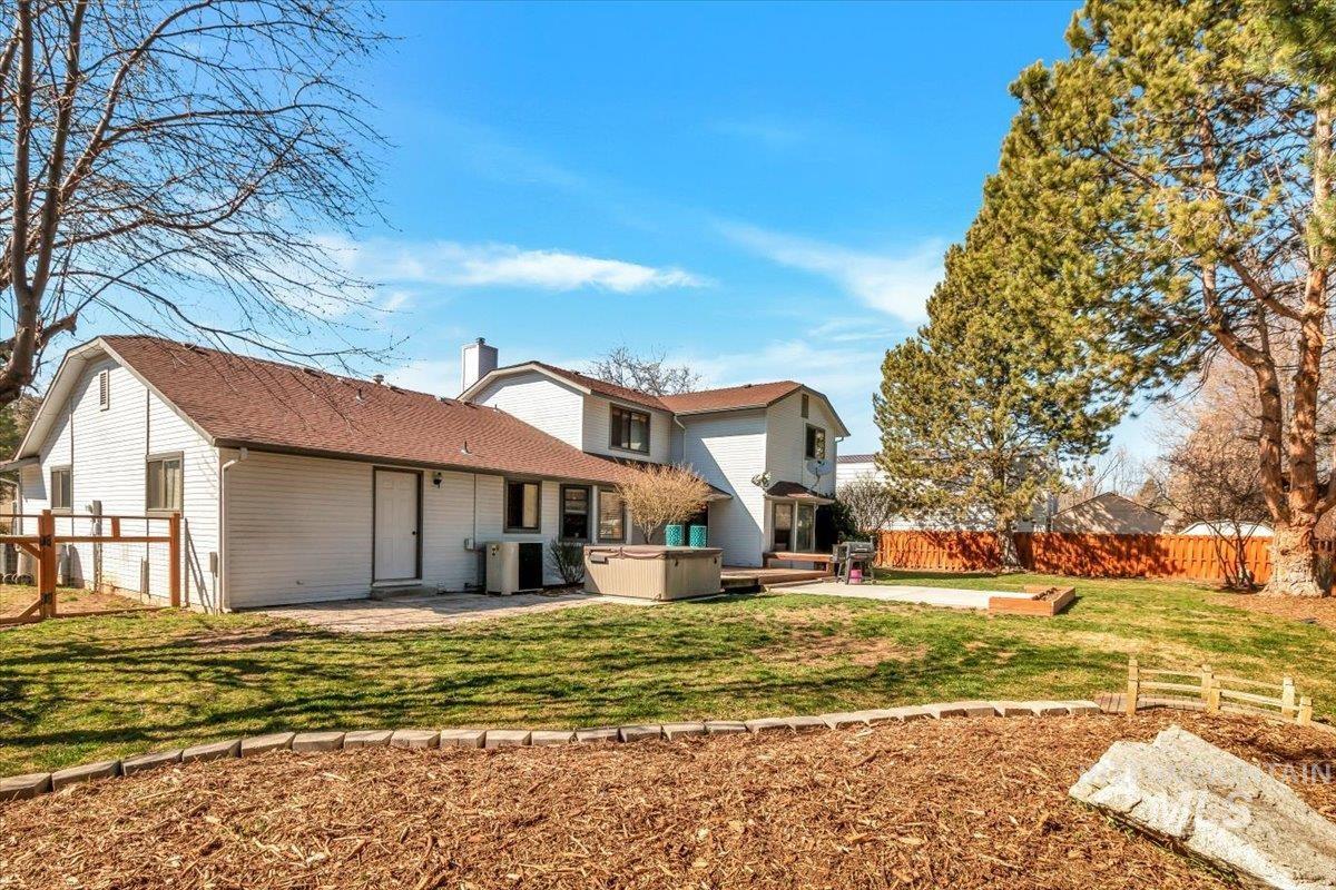 11056 W Highmont Drive