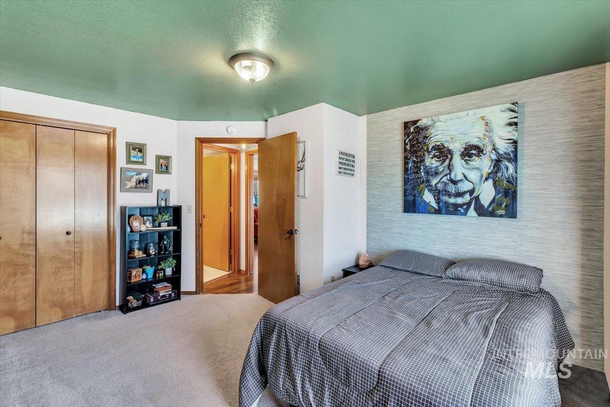 11056 W Highmont Drive