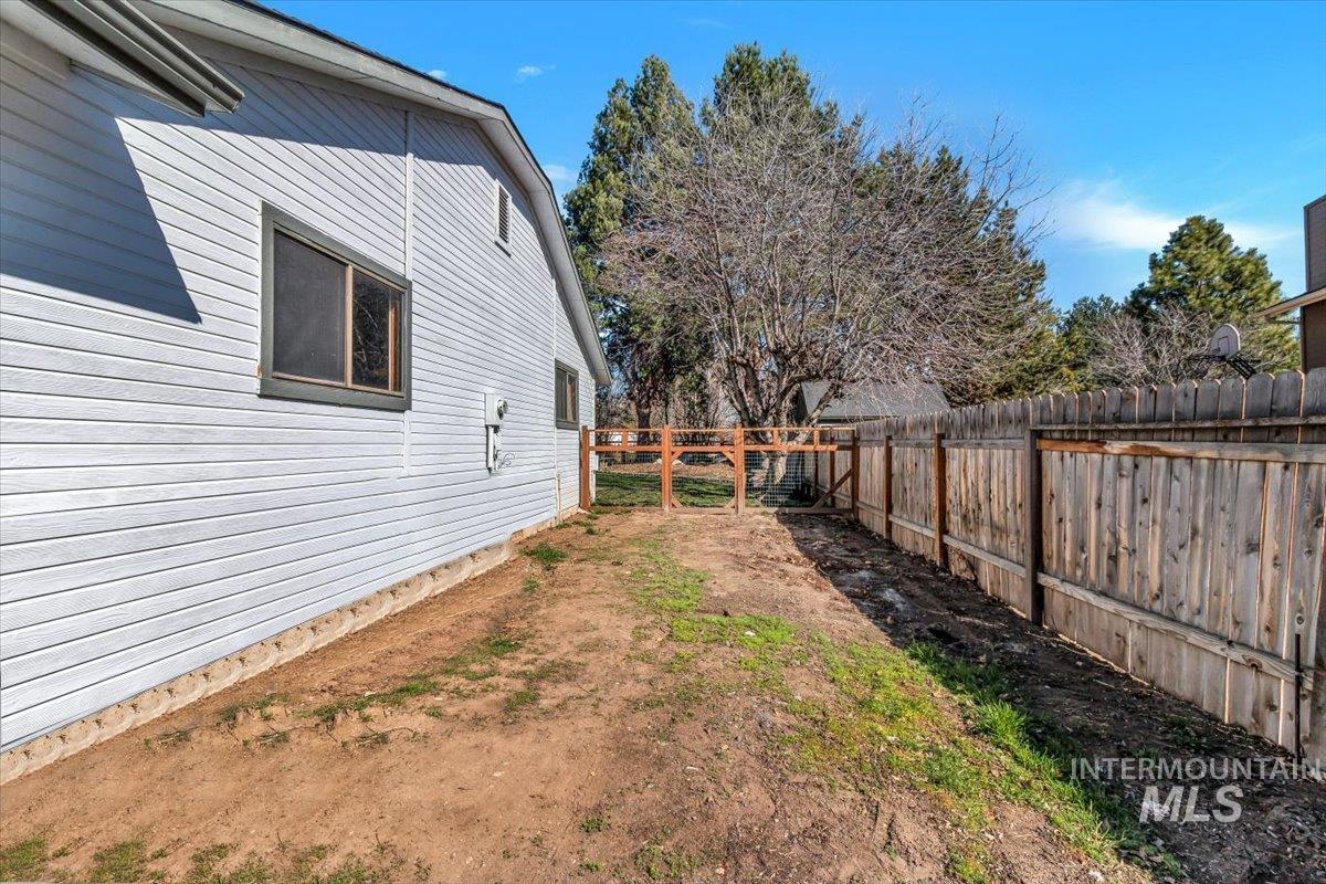 11056 W Highmont Drive