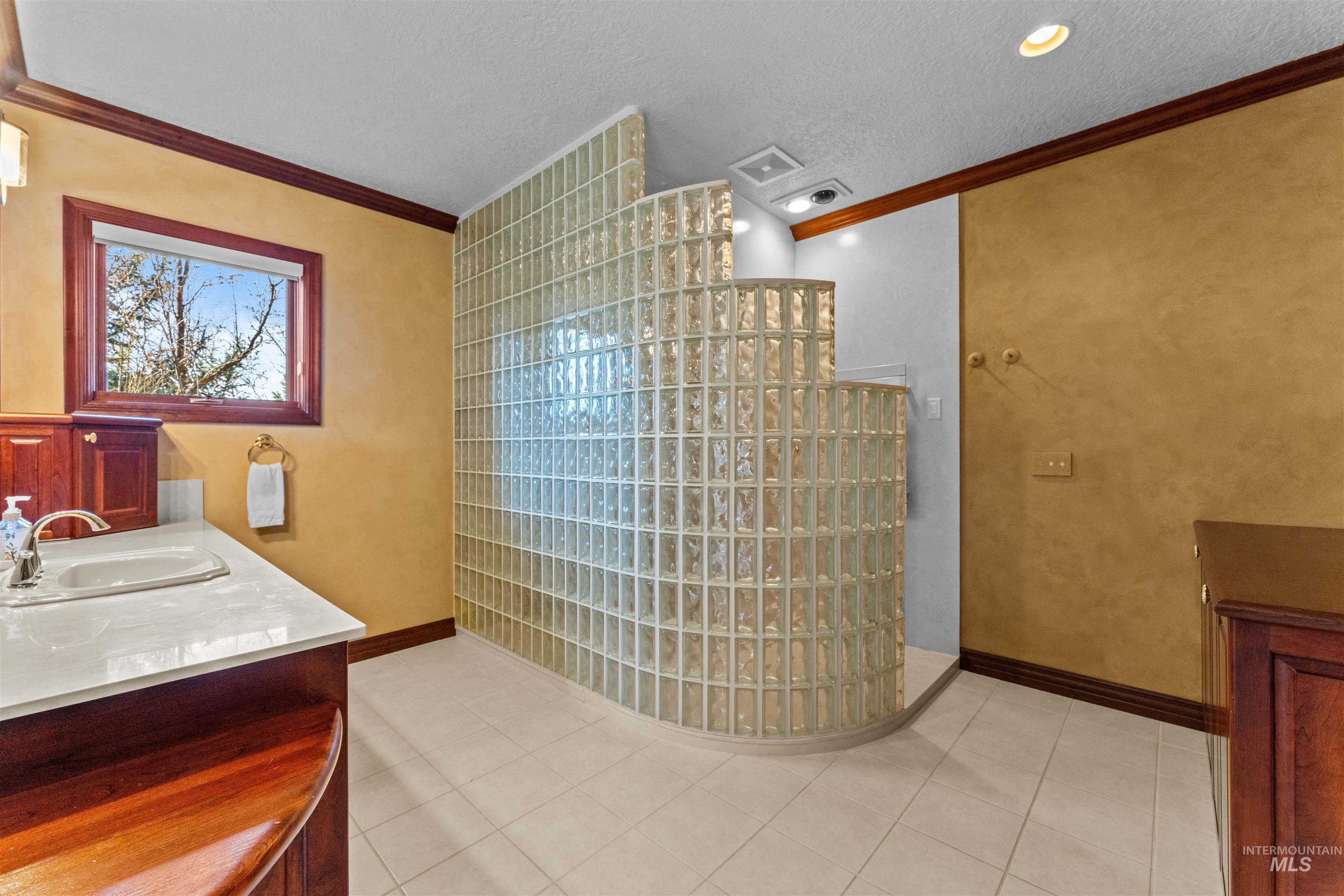 2626 W Penick Pointe Ln