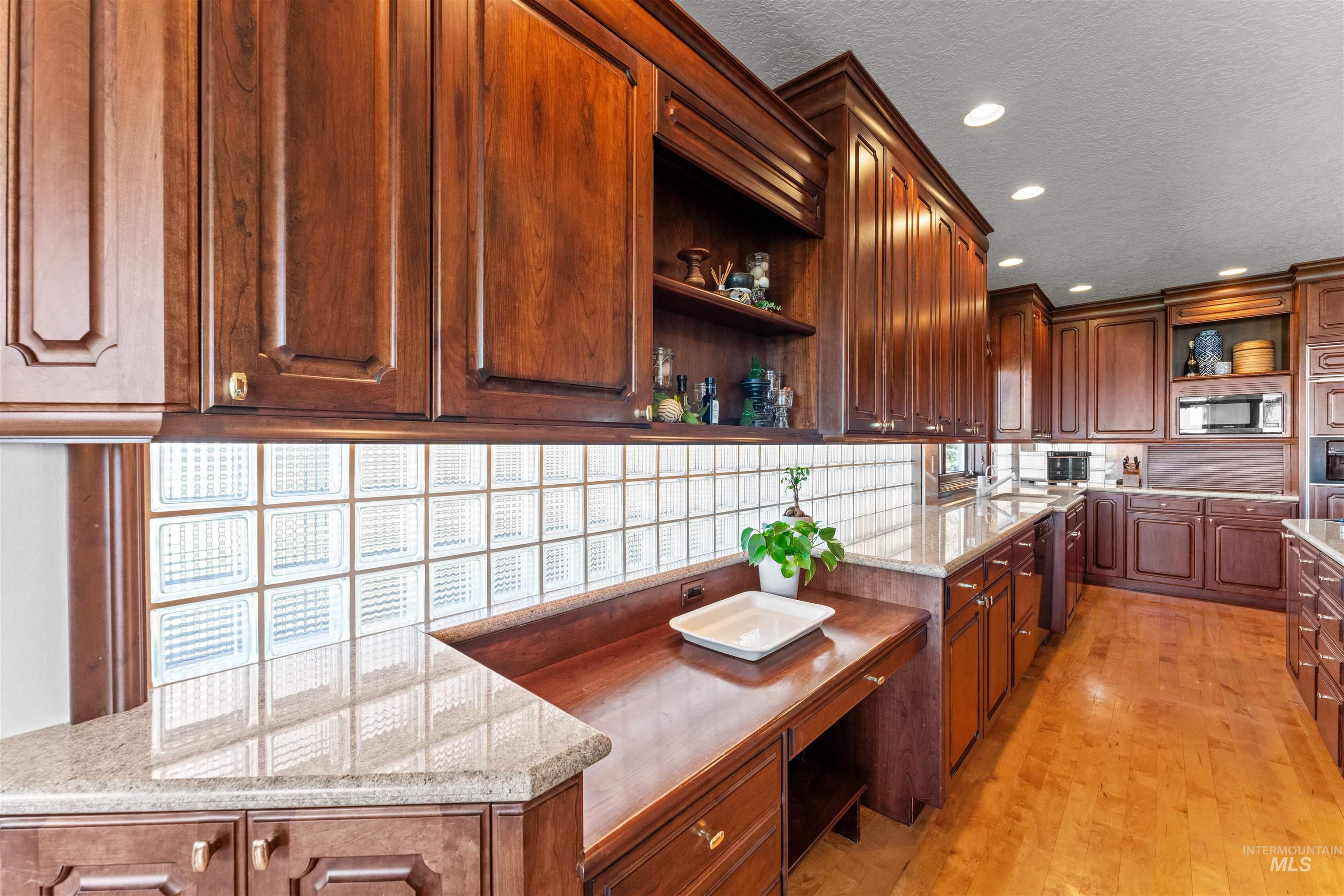 2626 W Penick Pointe Ln