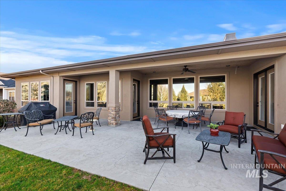 7139 N Pinseeker Pl