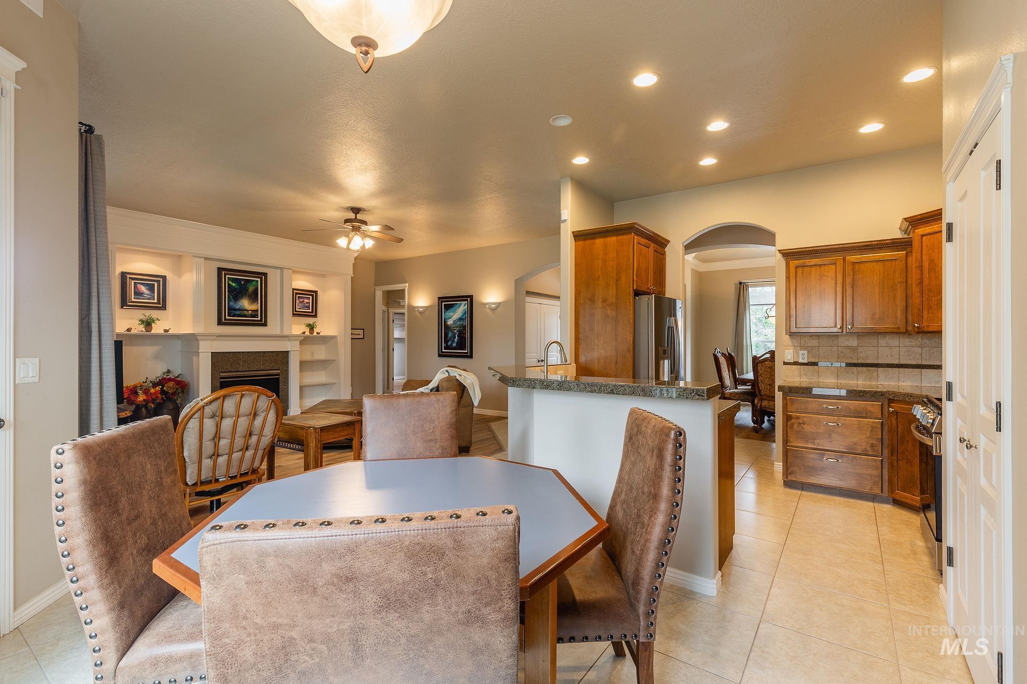 1969 E Stonybrook Ct