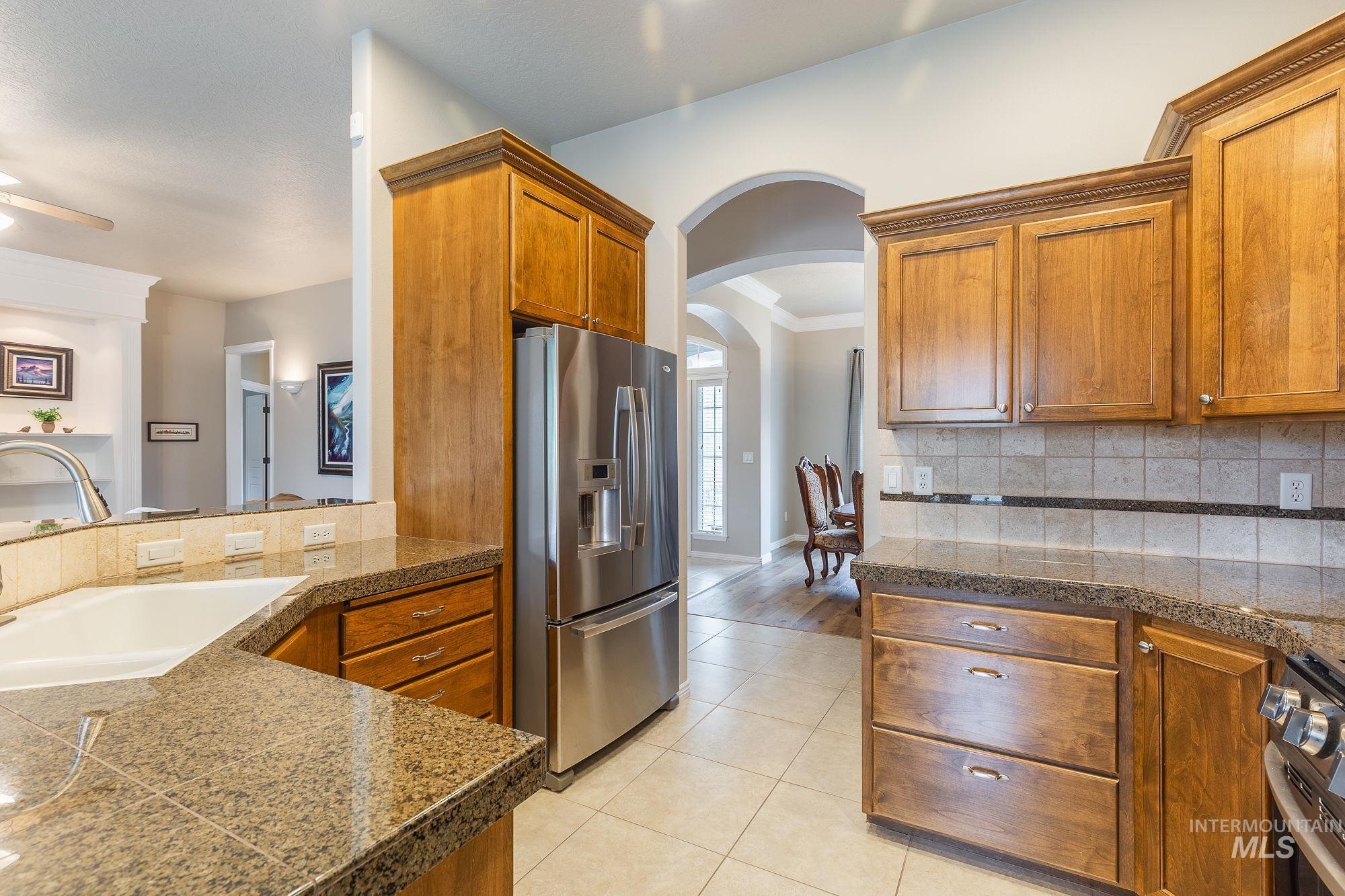 1969 E Stonybrook Ct