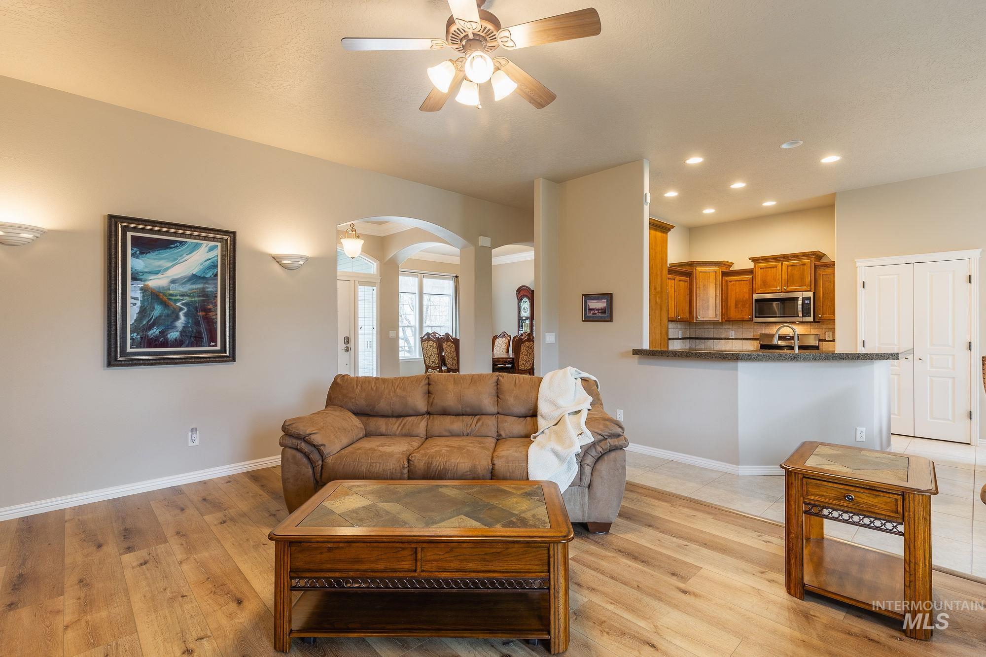 1969 E Stonybrook Ct