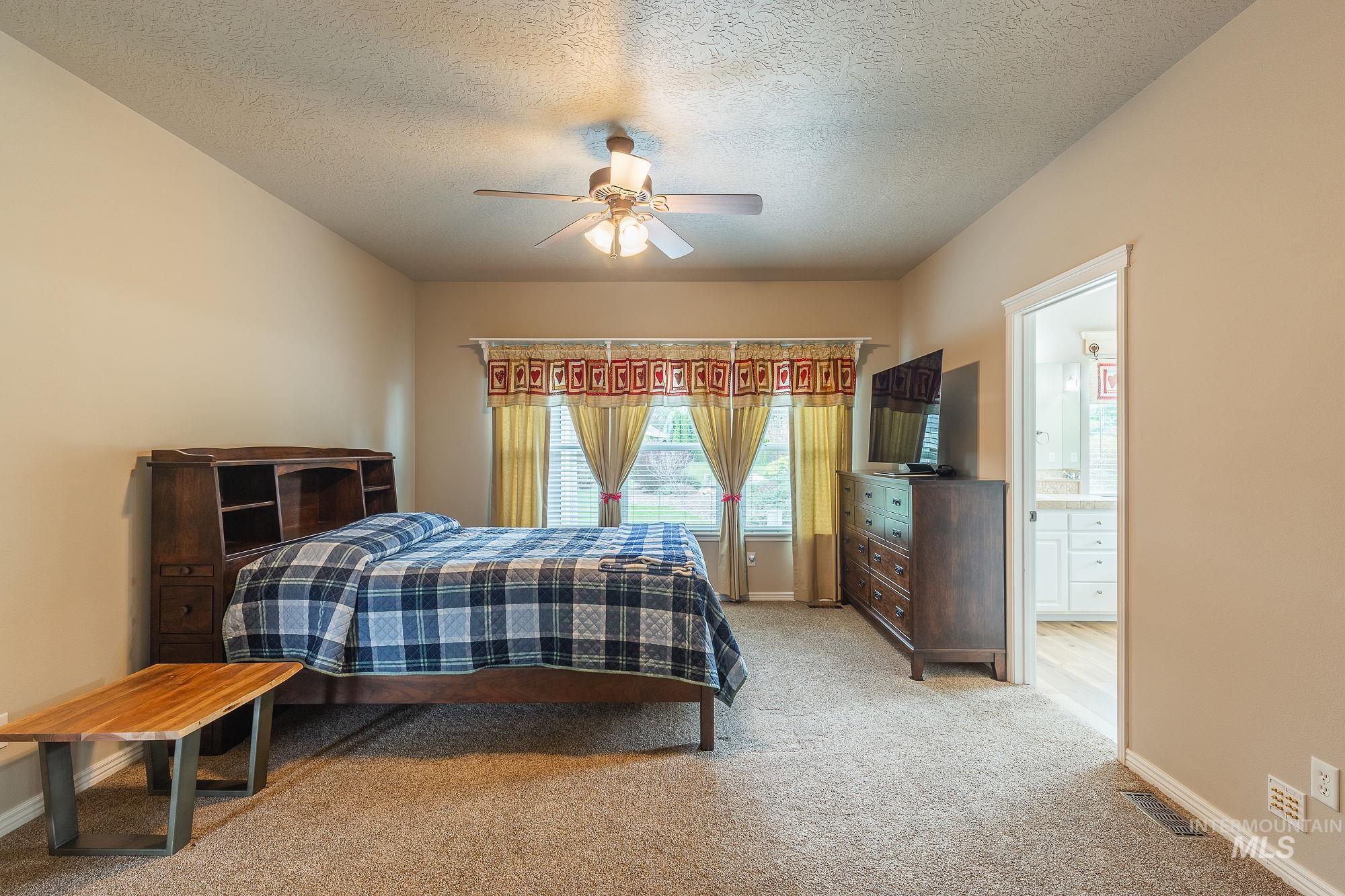 1969 E Stonybrook Ct