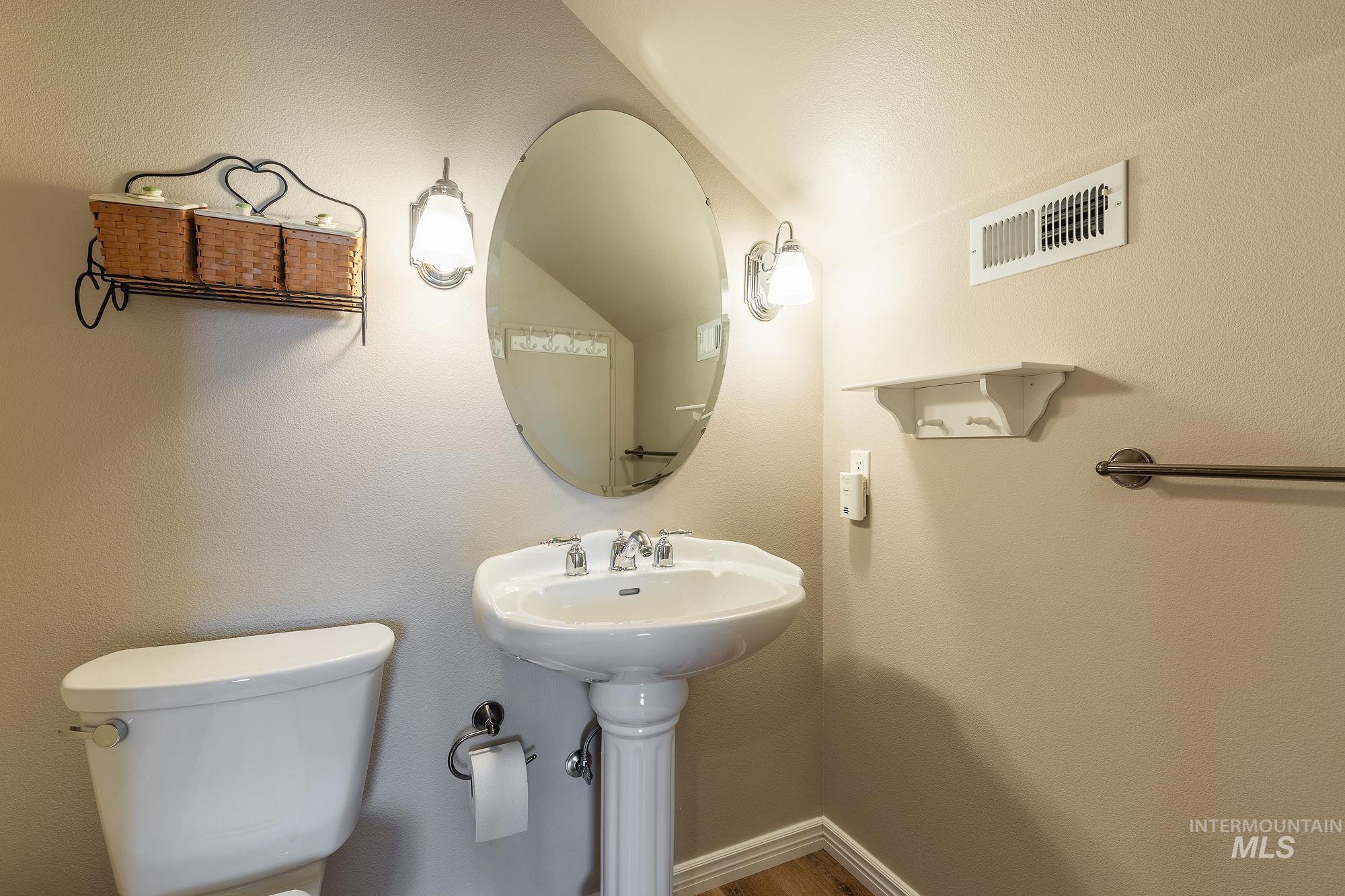 1969 E Stonybrook Ct