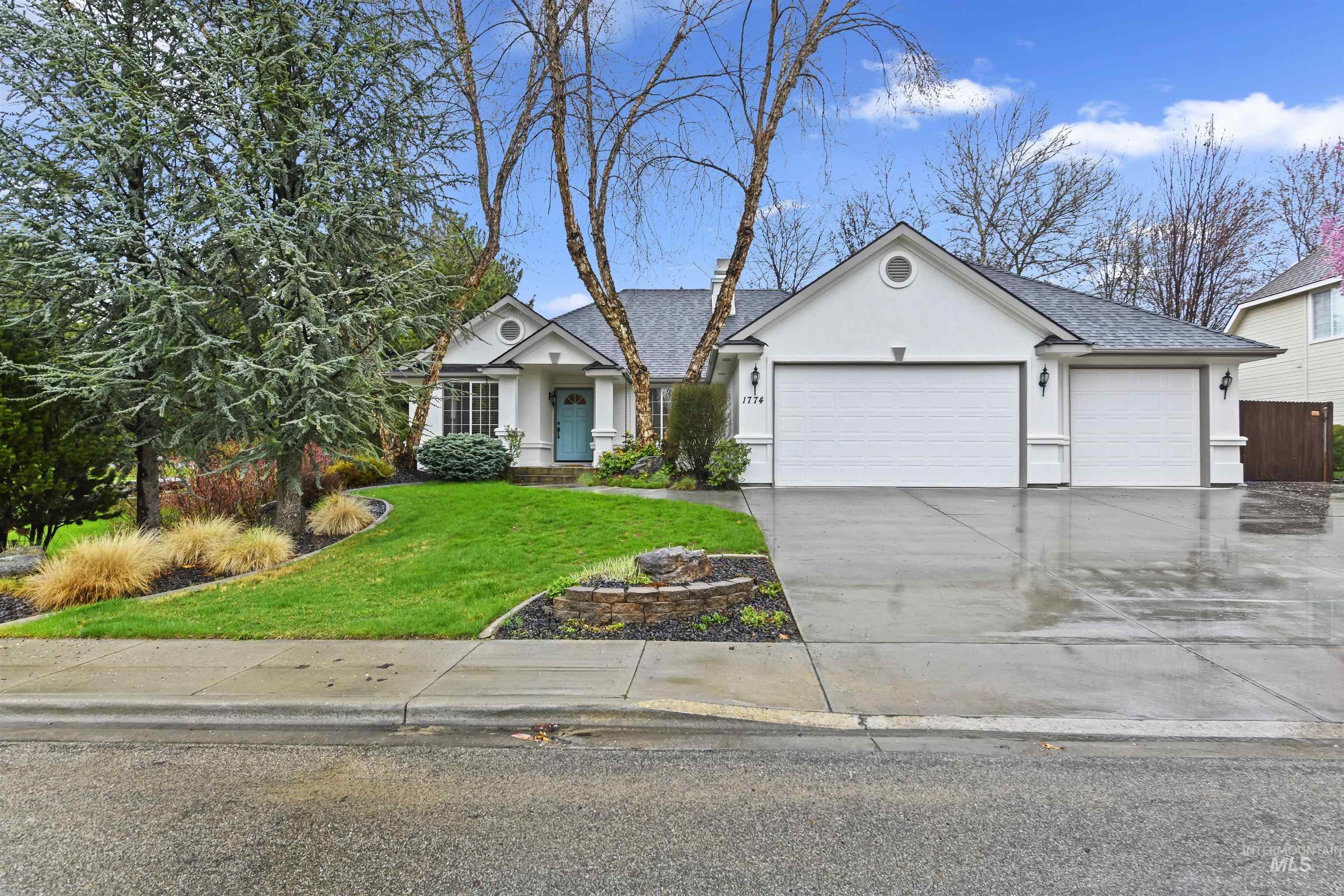 1774 N Sevenoaks Way