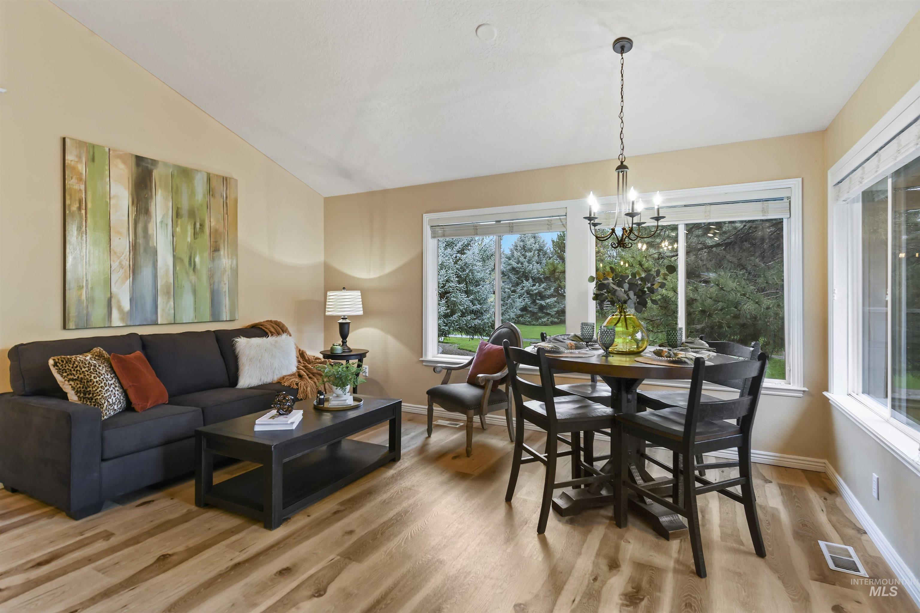 1774 N Sevenoaks Way