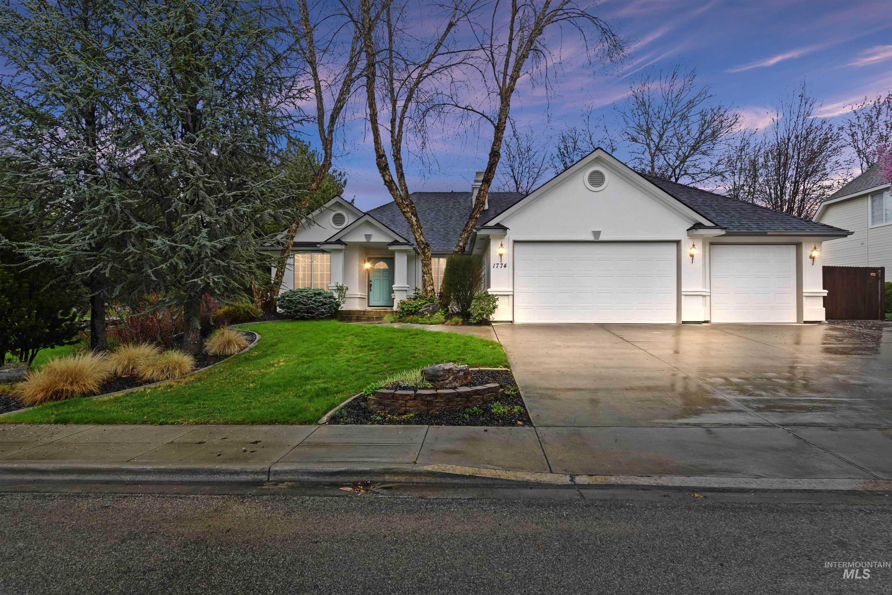 1774 N Sevenoaks Way