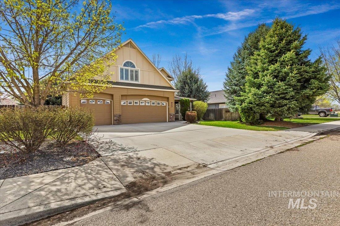 933 Concord Street
