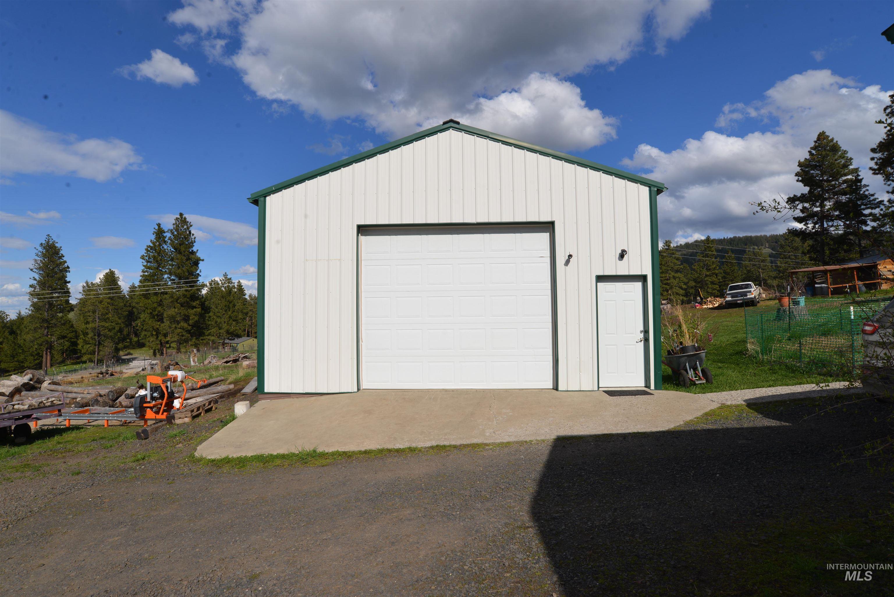 42681 Flatiron Rd