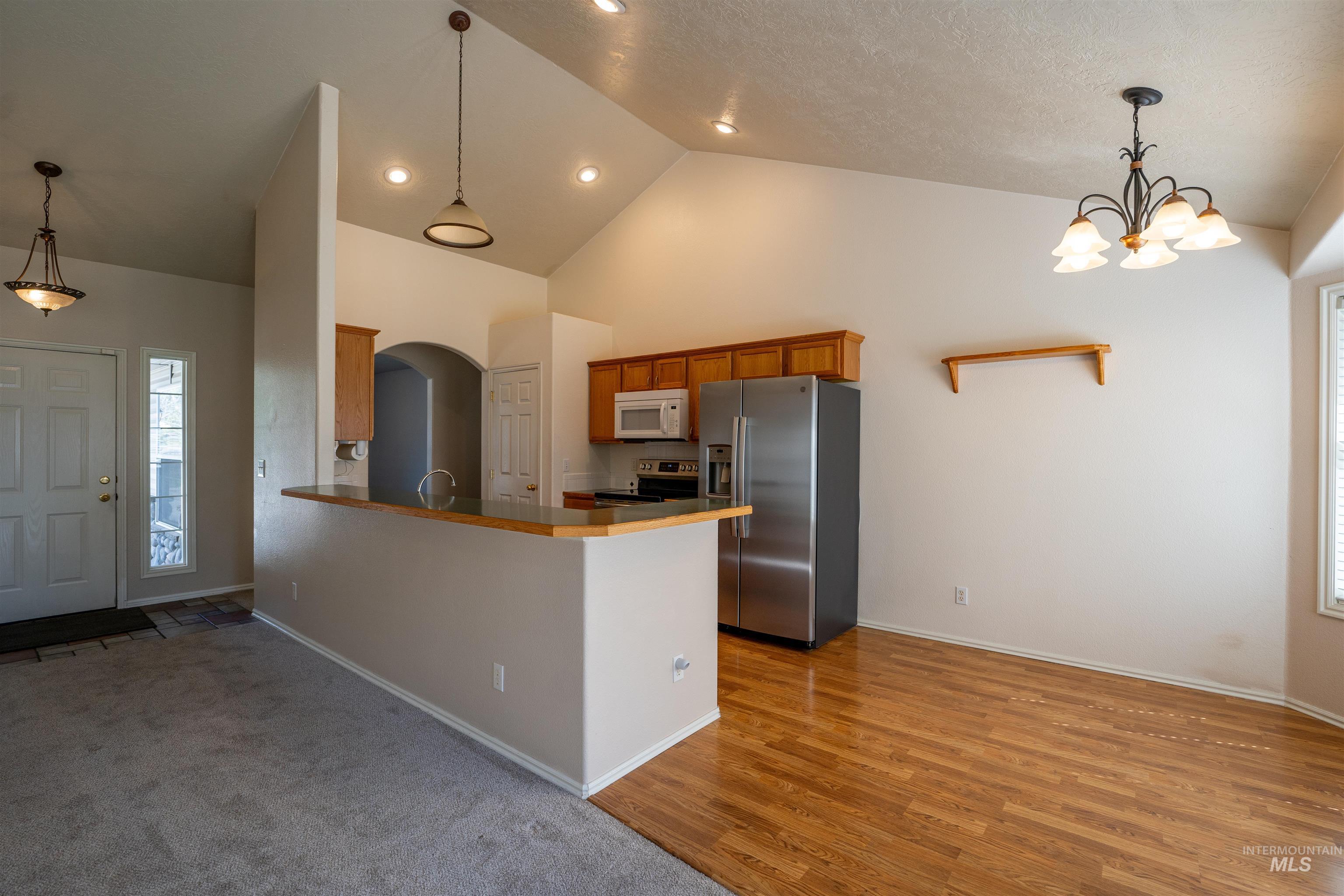 2123 S Candlewood Dr