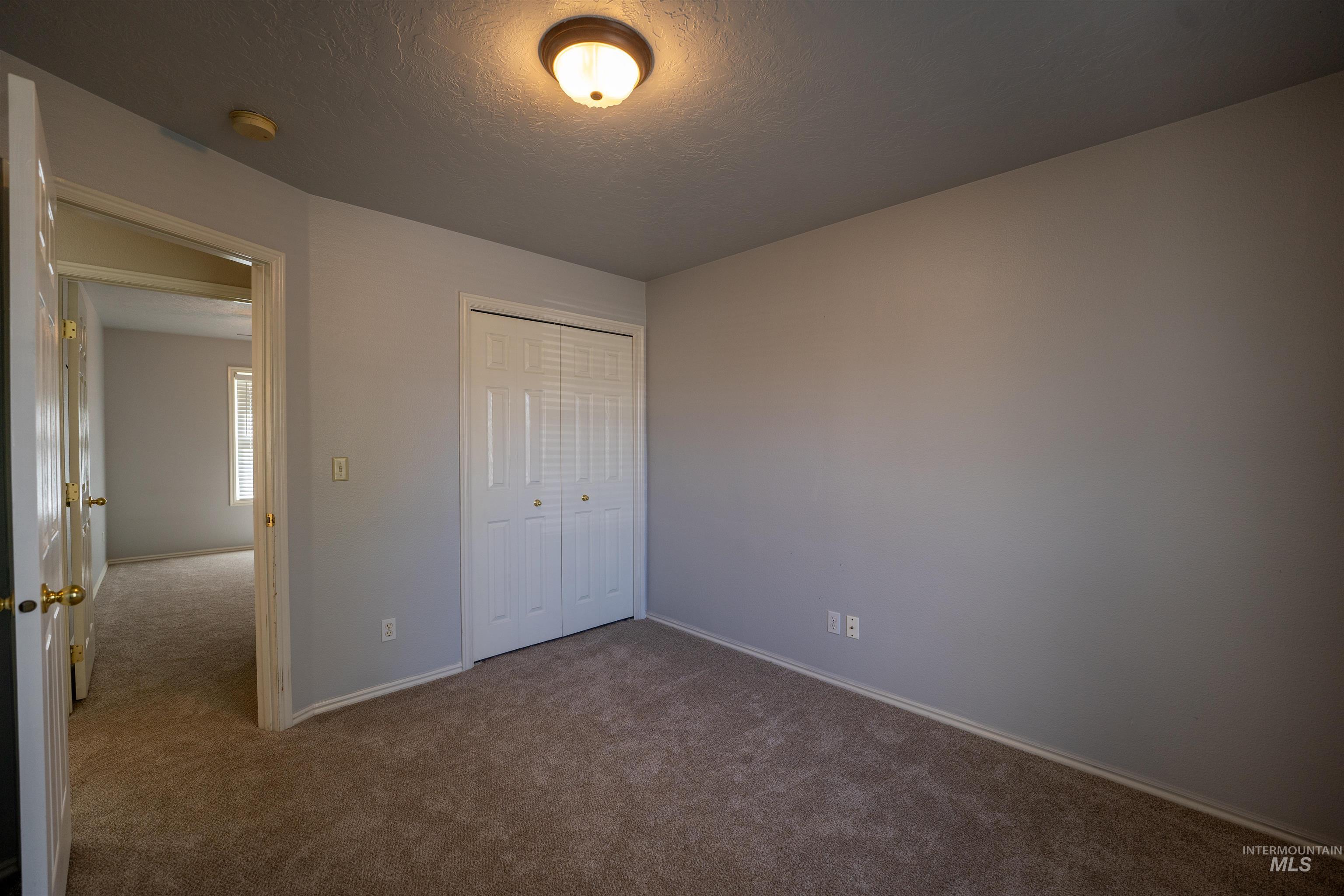 2123 S Candlewood Dr