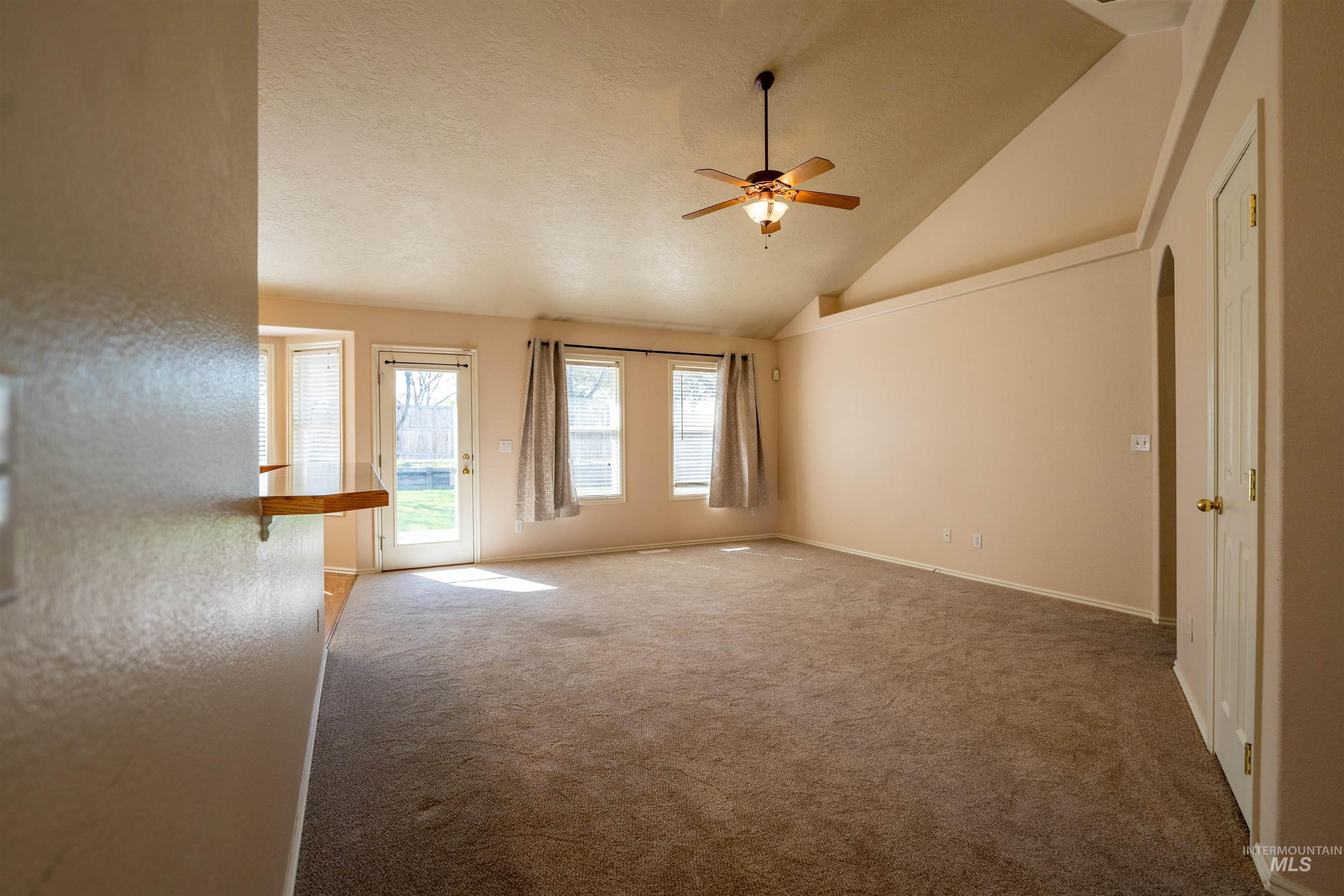 2123 S Candlewood Dr