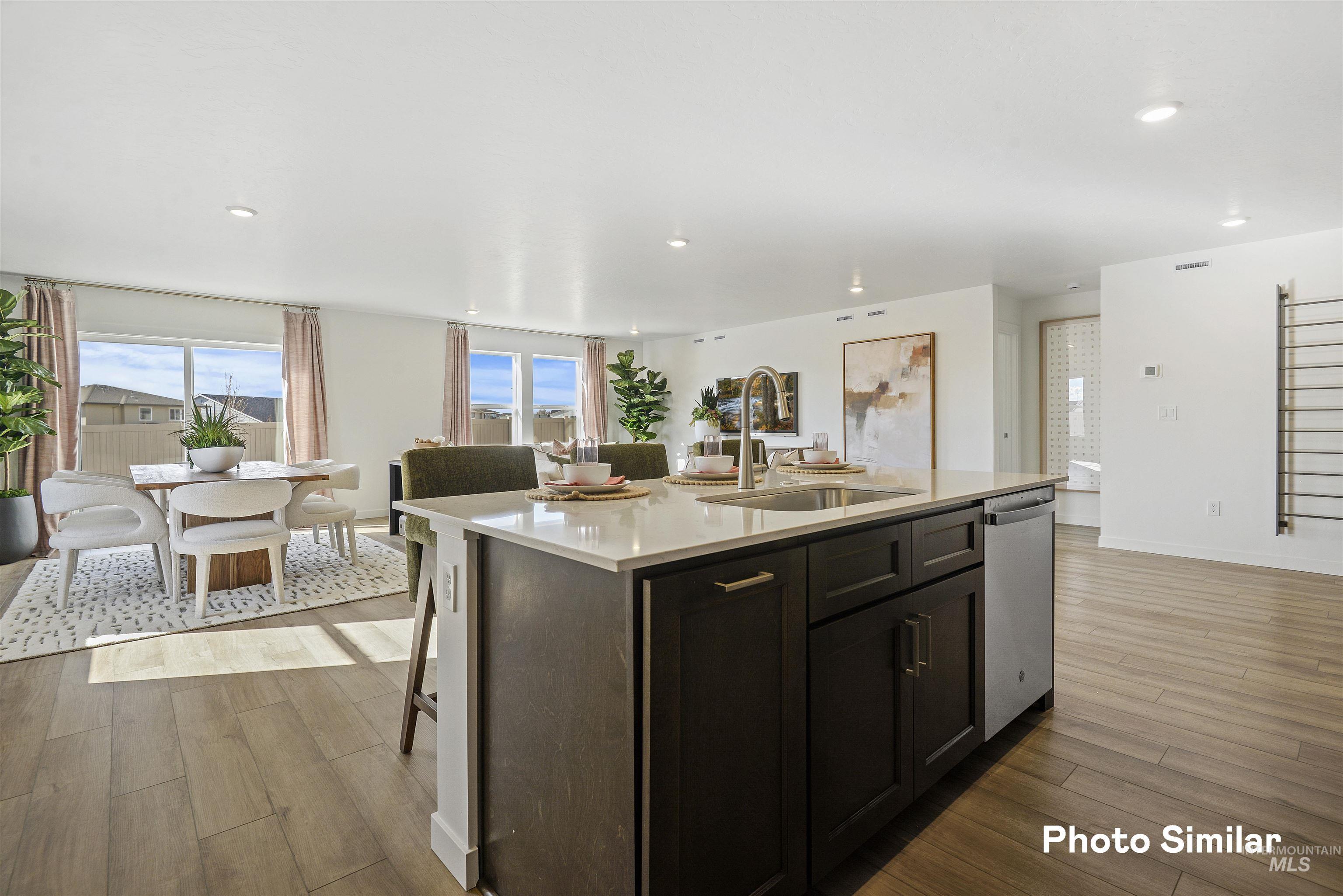 11141 W Hidden Point St