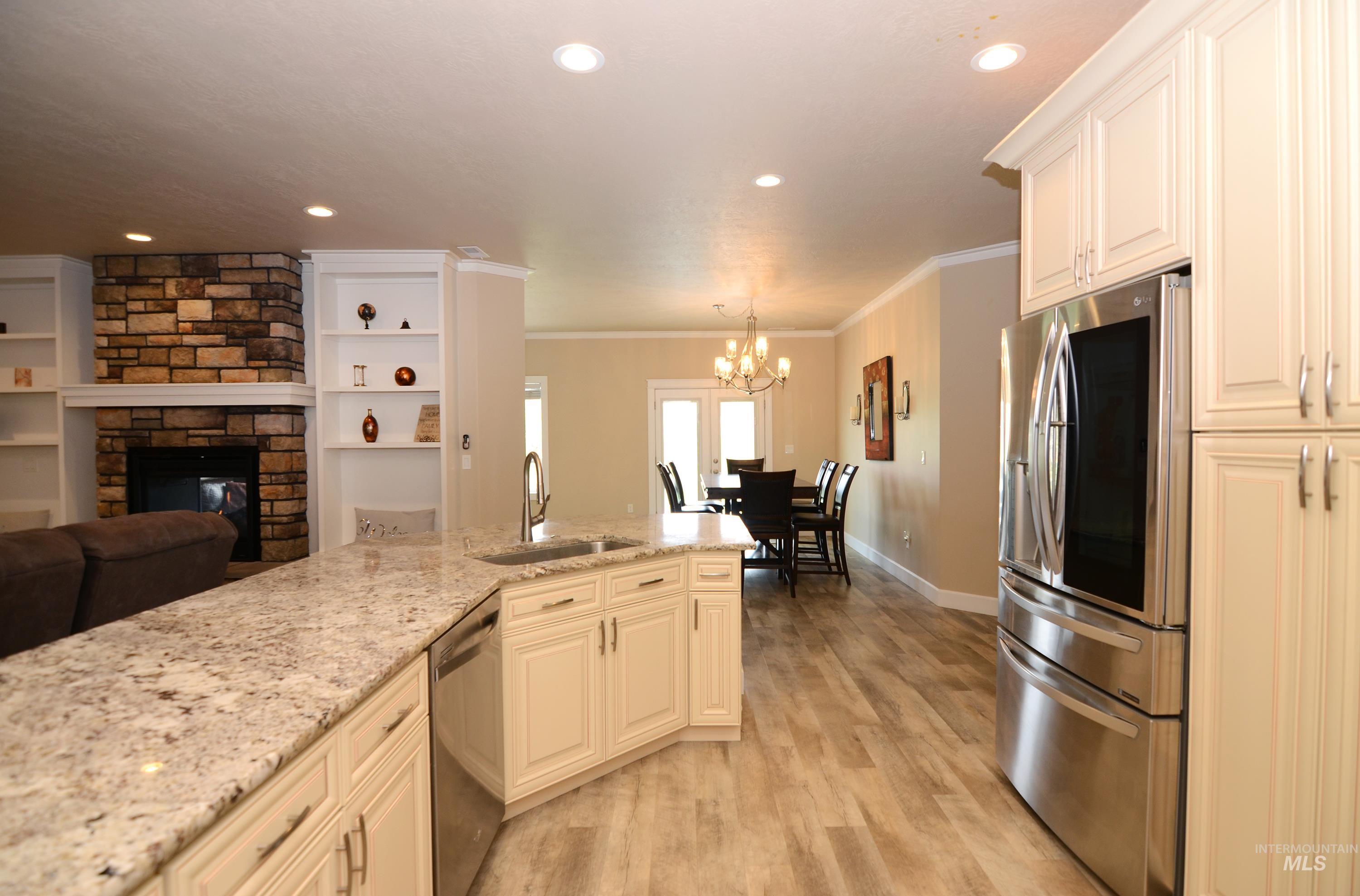 18040 Celestia Dr