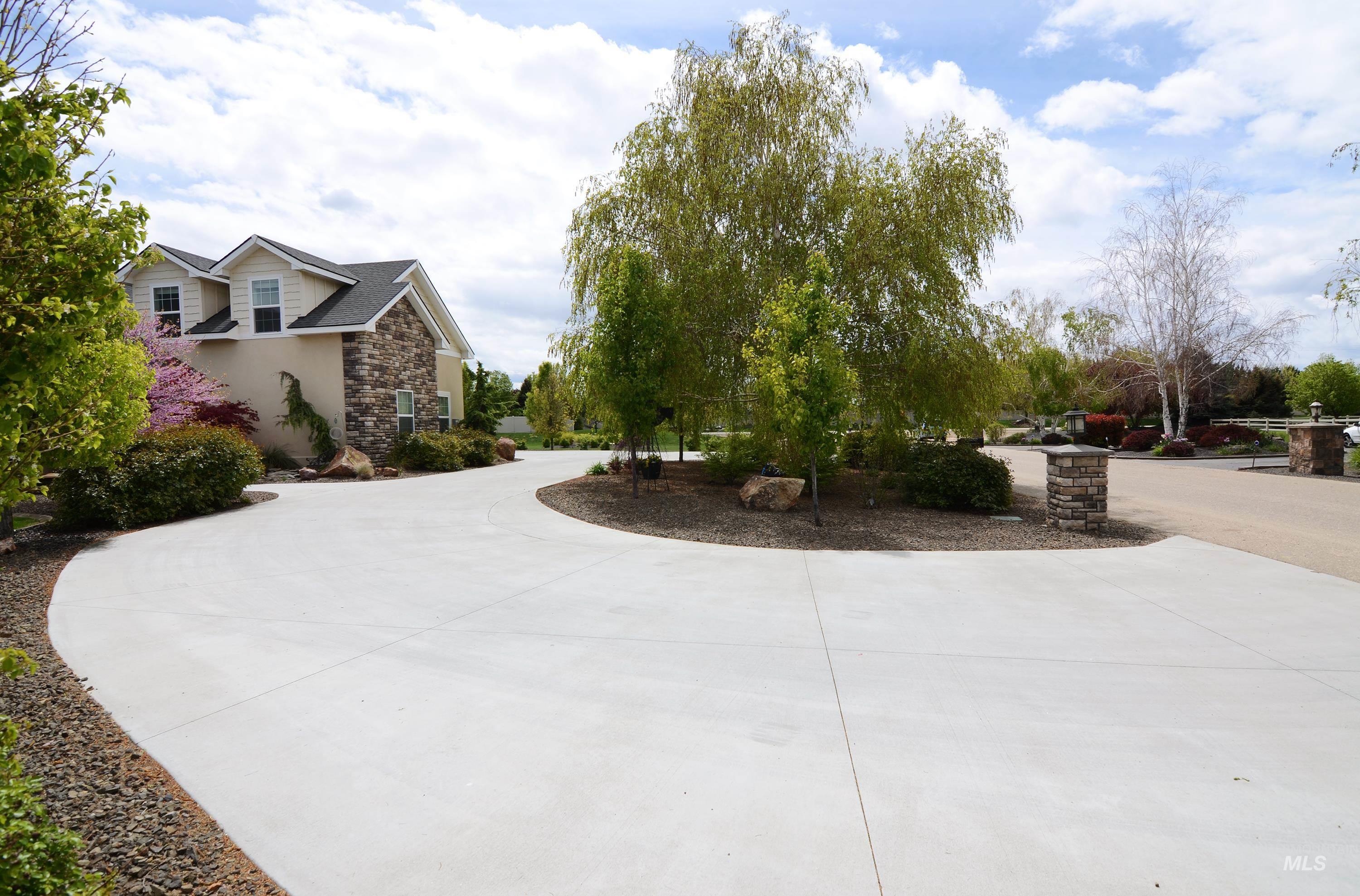 18040 Celestia Dr