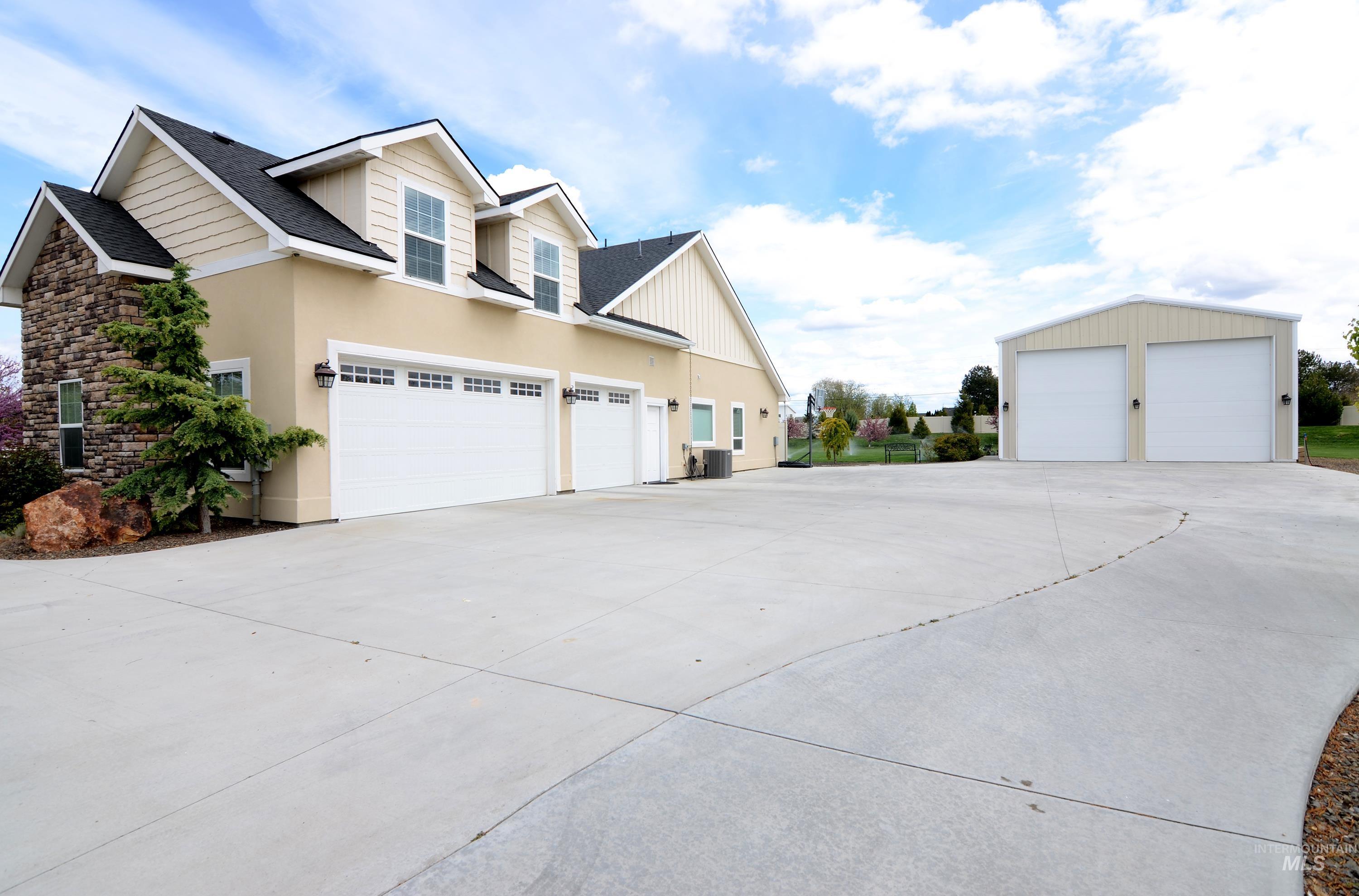 18040 Celestia Dr