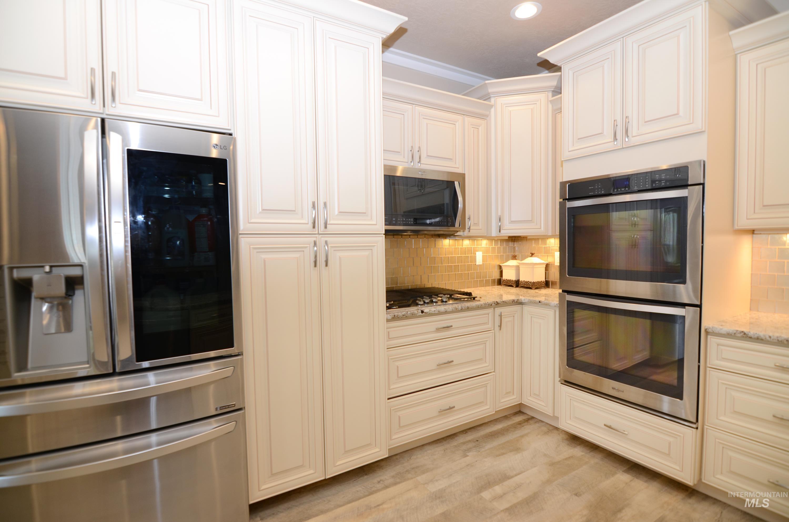 18040 Celestia Dr