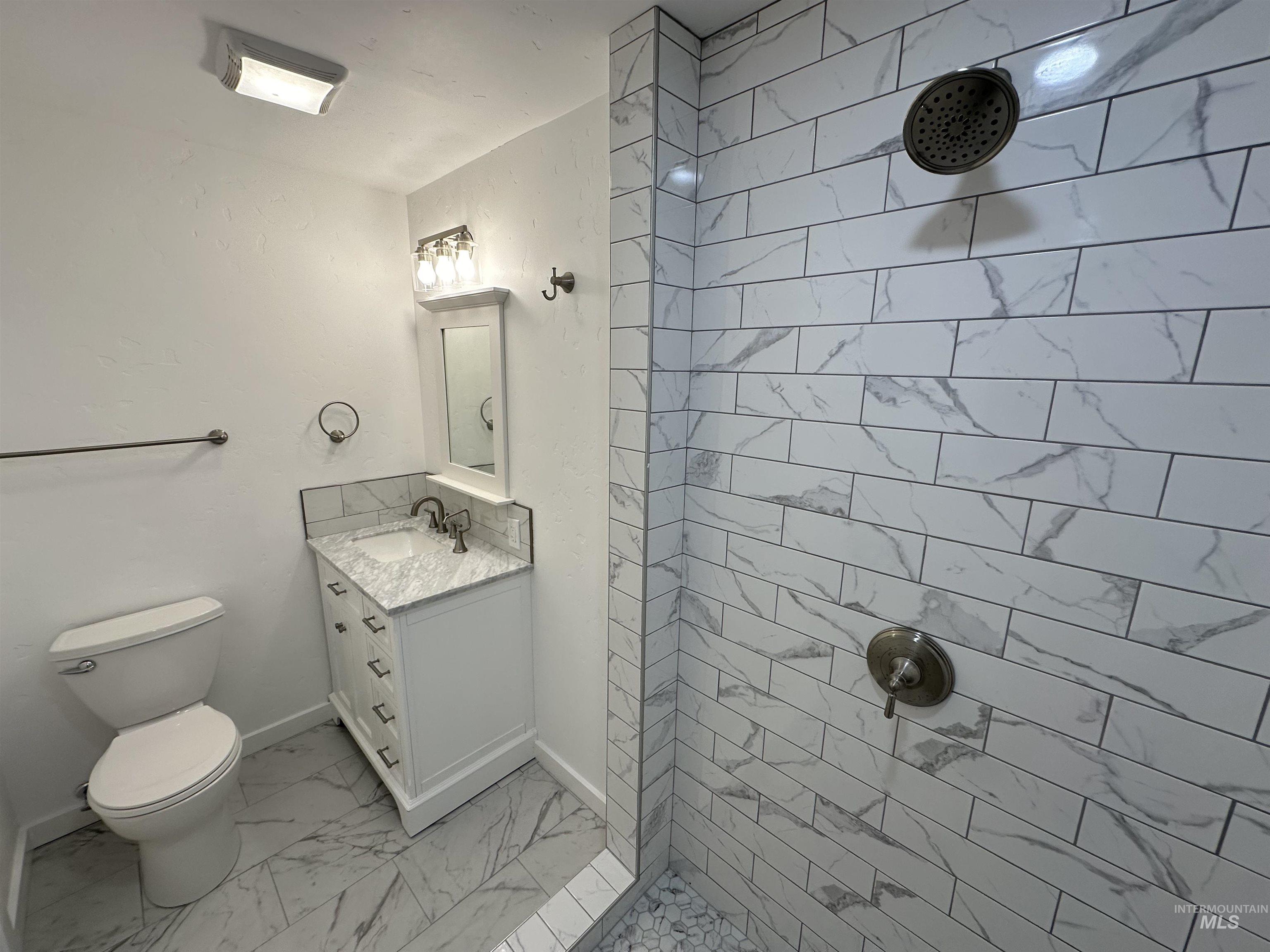 2038 Blue Spruce Ln Unit: 179