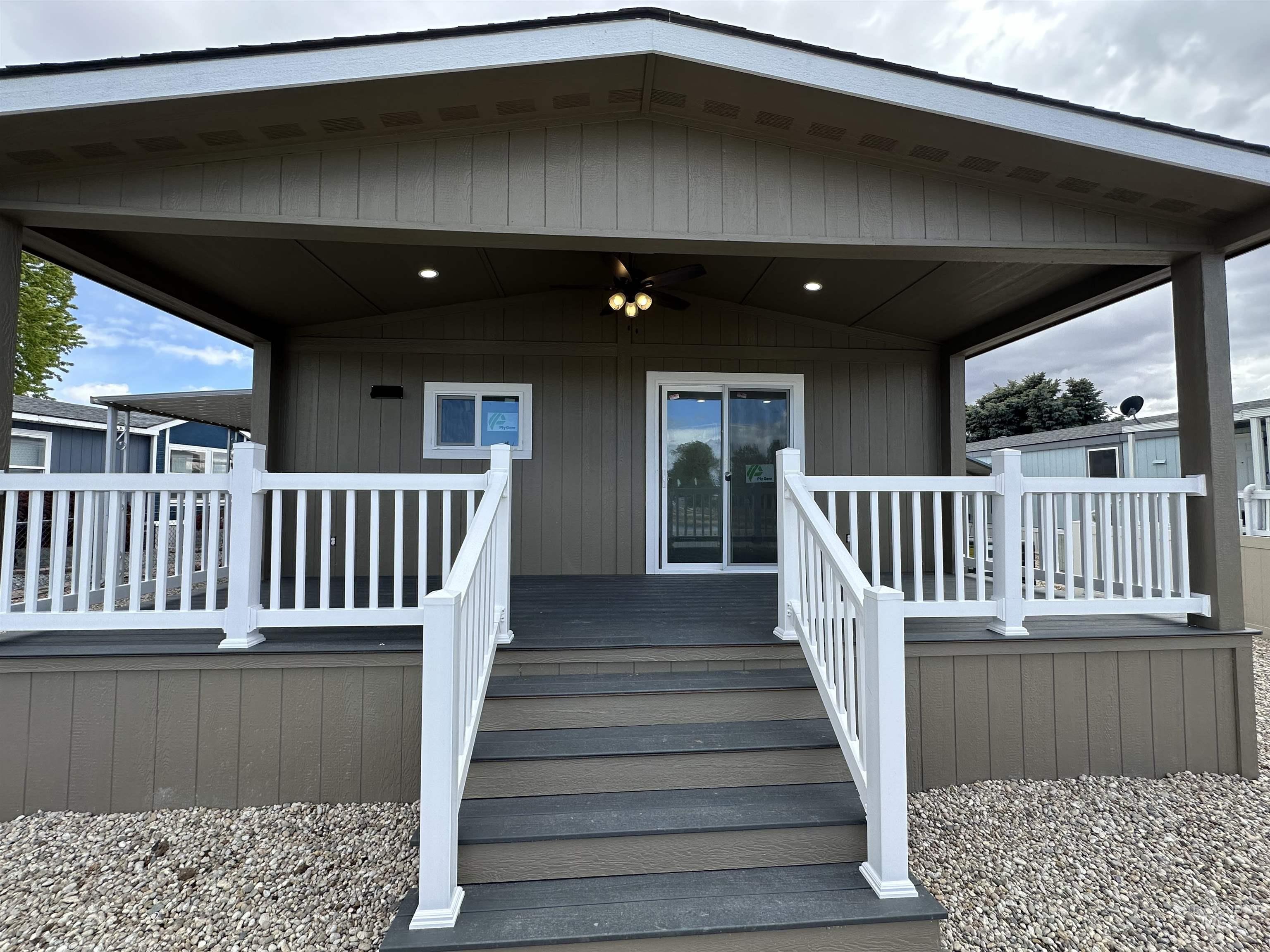 2038 Blue Spruce Ln Unit: 179