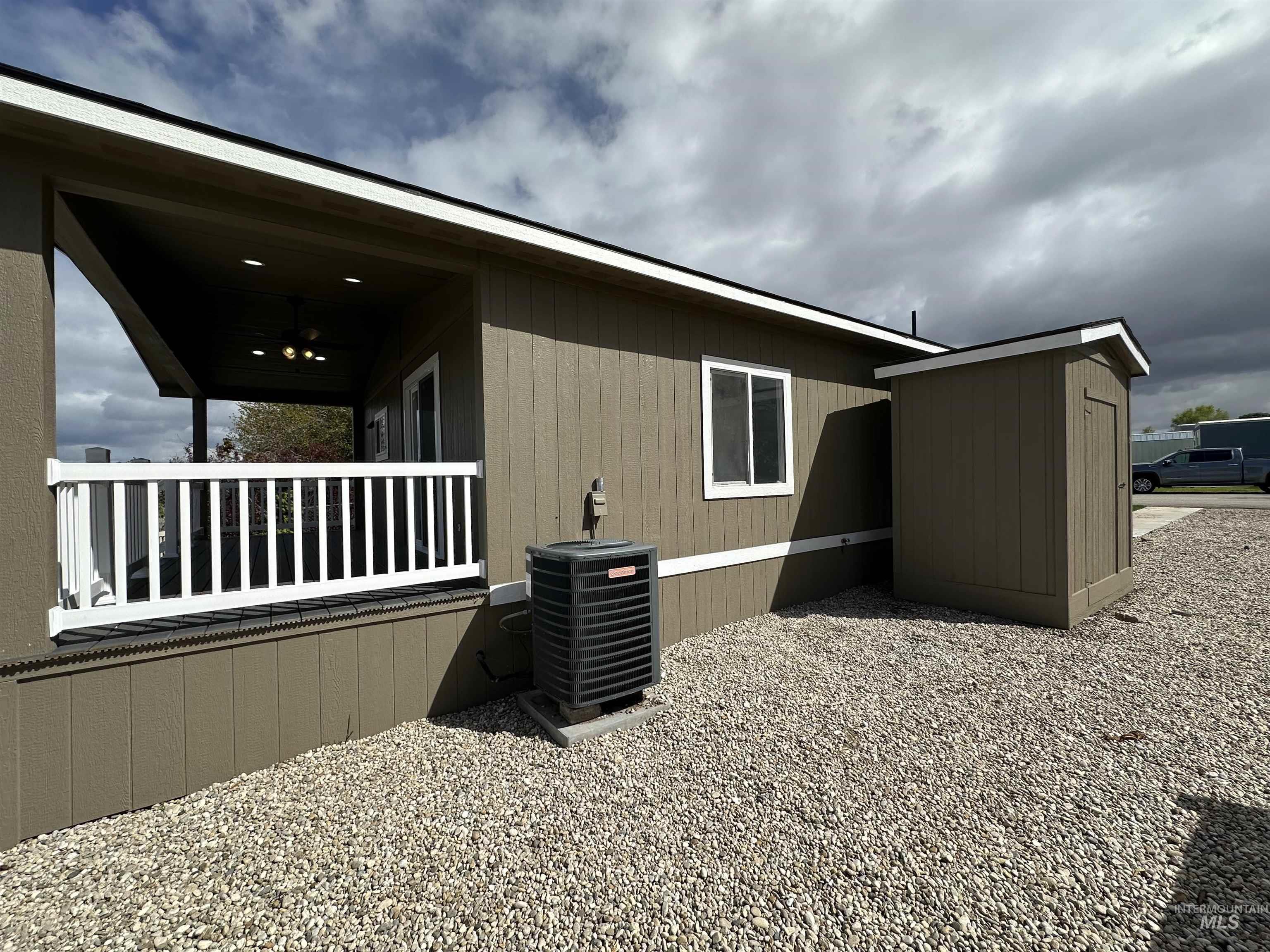 2038 Blue Spruce Ln Unit: 179