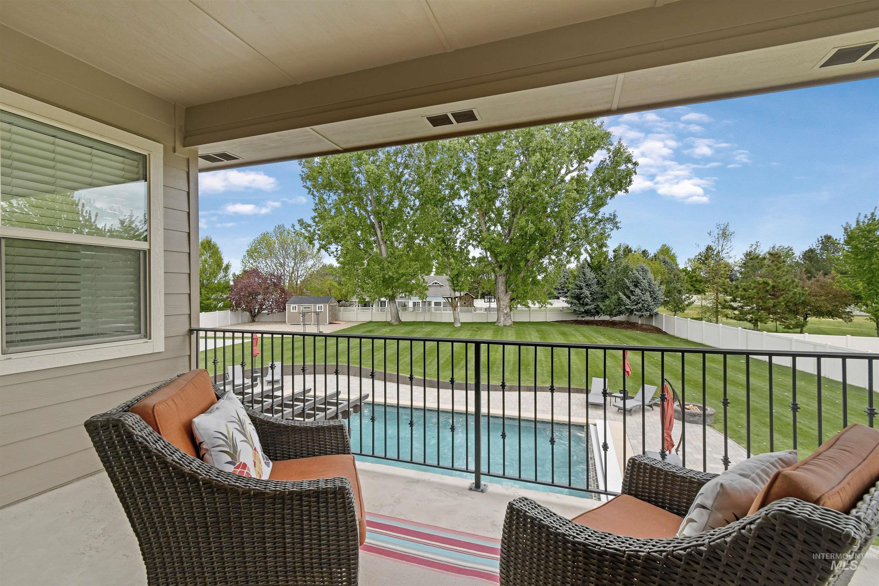 1622 W Covenant Hill Ct