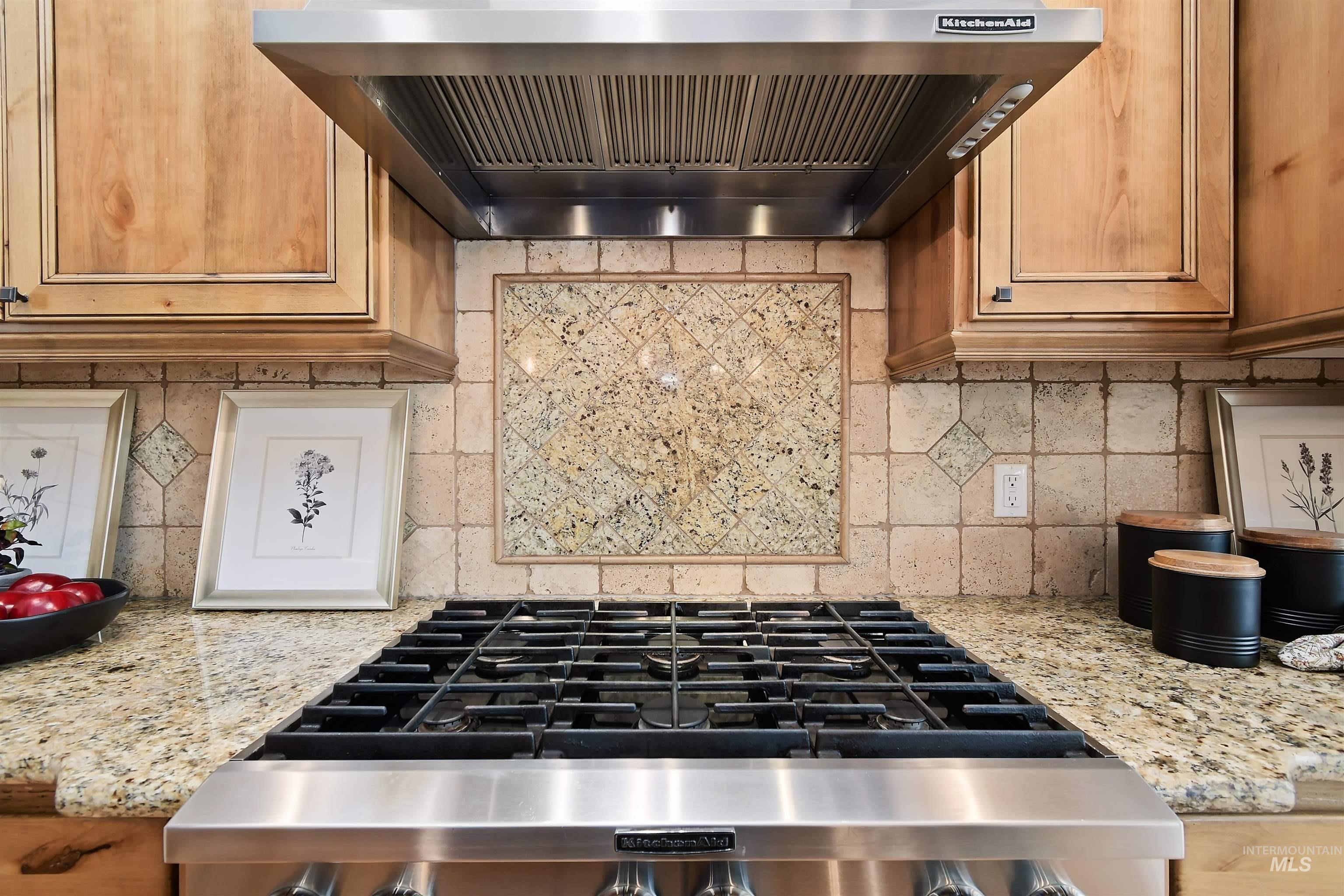 1622 W Covenant Hill Ct