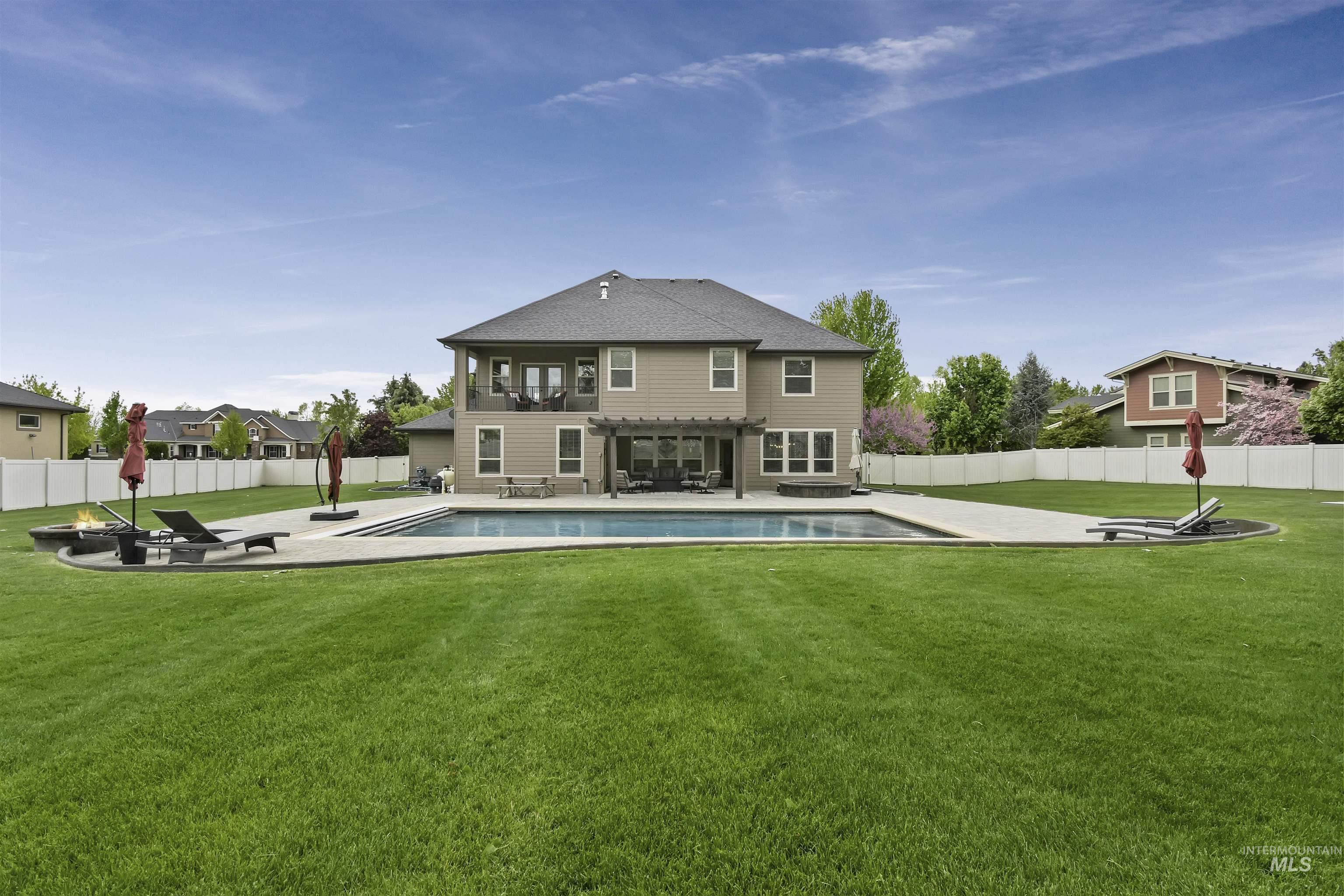 1622 W Covenant Hill Ct
