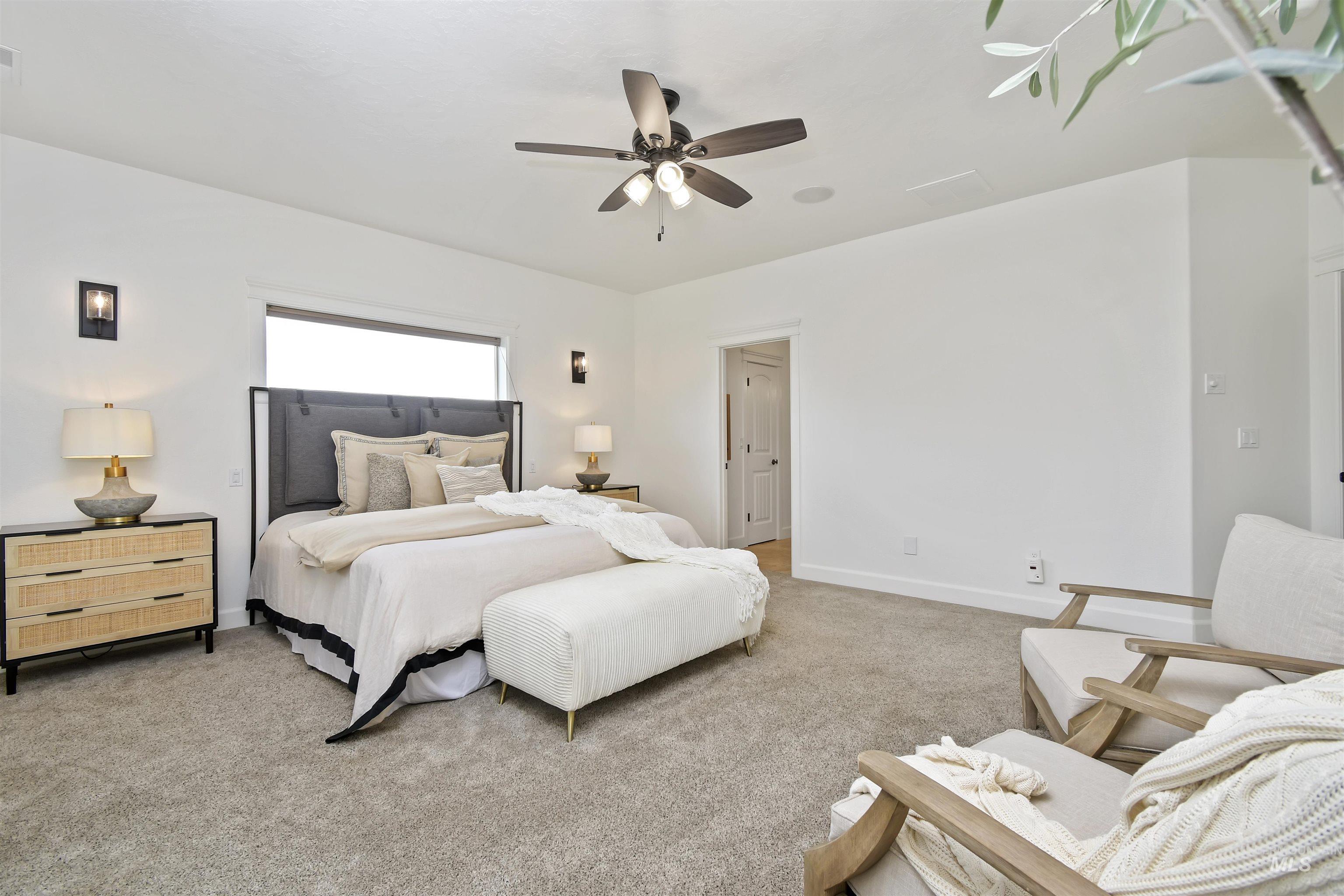 1622 W Covenant Hill Ct