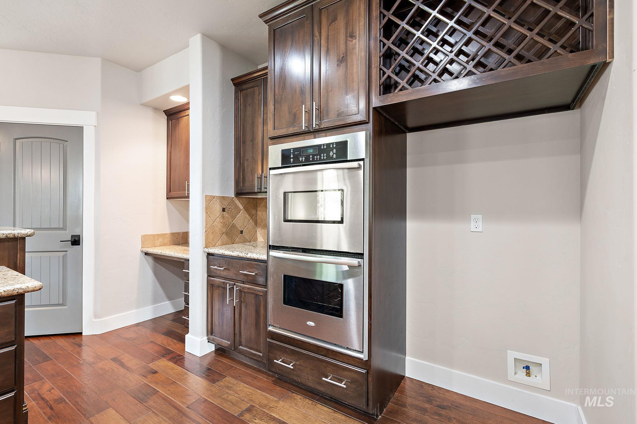 1837 Stallion Springs Way