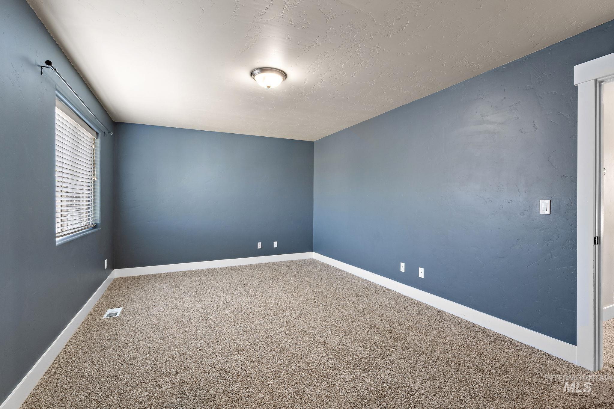 1837 Stallion Springs Way