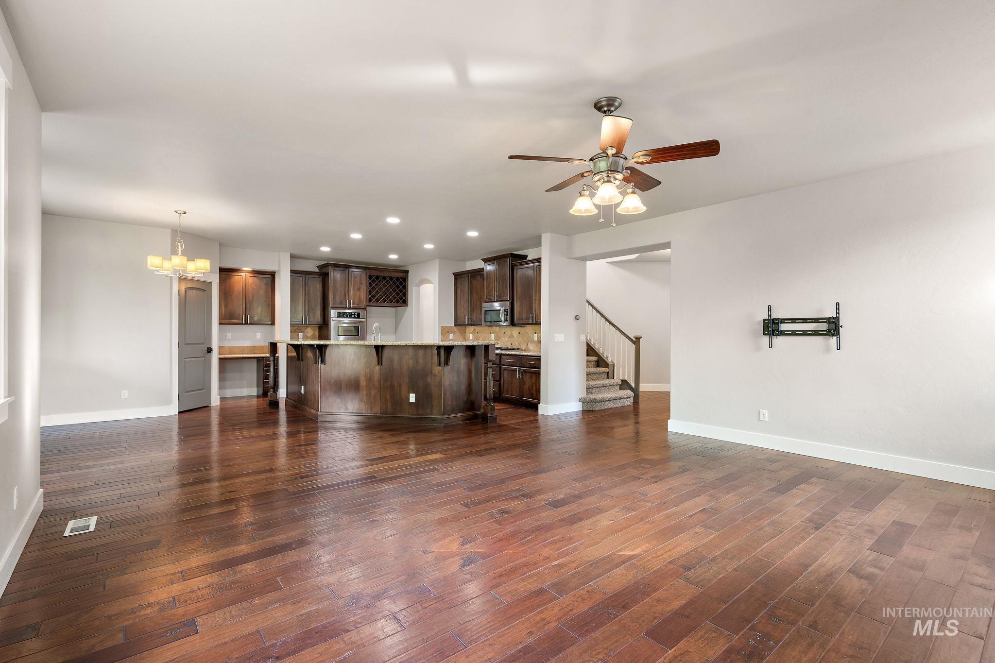 1837 Stallion Springs Way