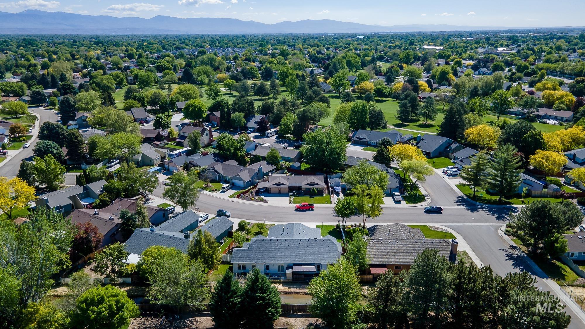 1861 N Interlachen Way