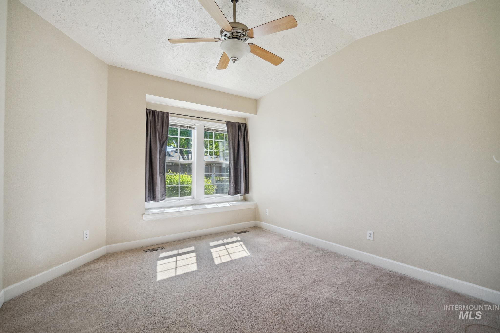 1861 N Interlachen Way